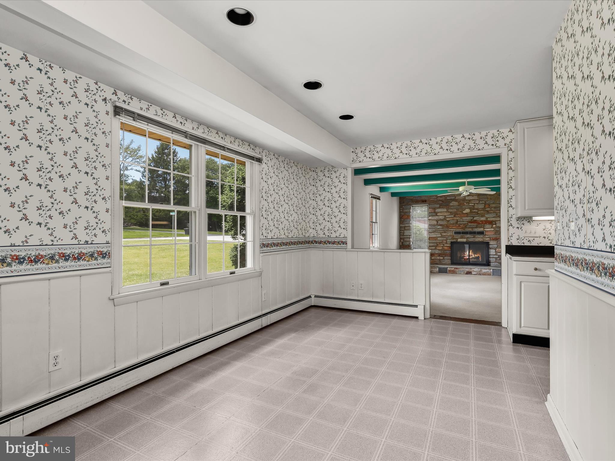 BREEZEWOOD FARMS - Residential