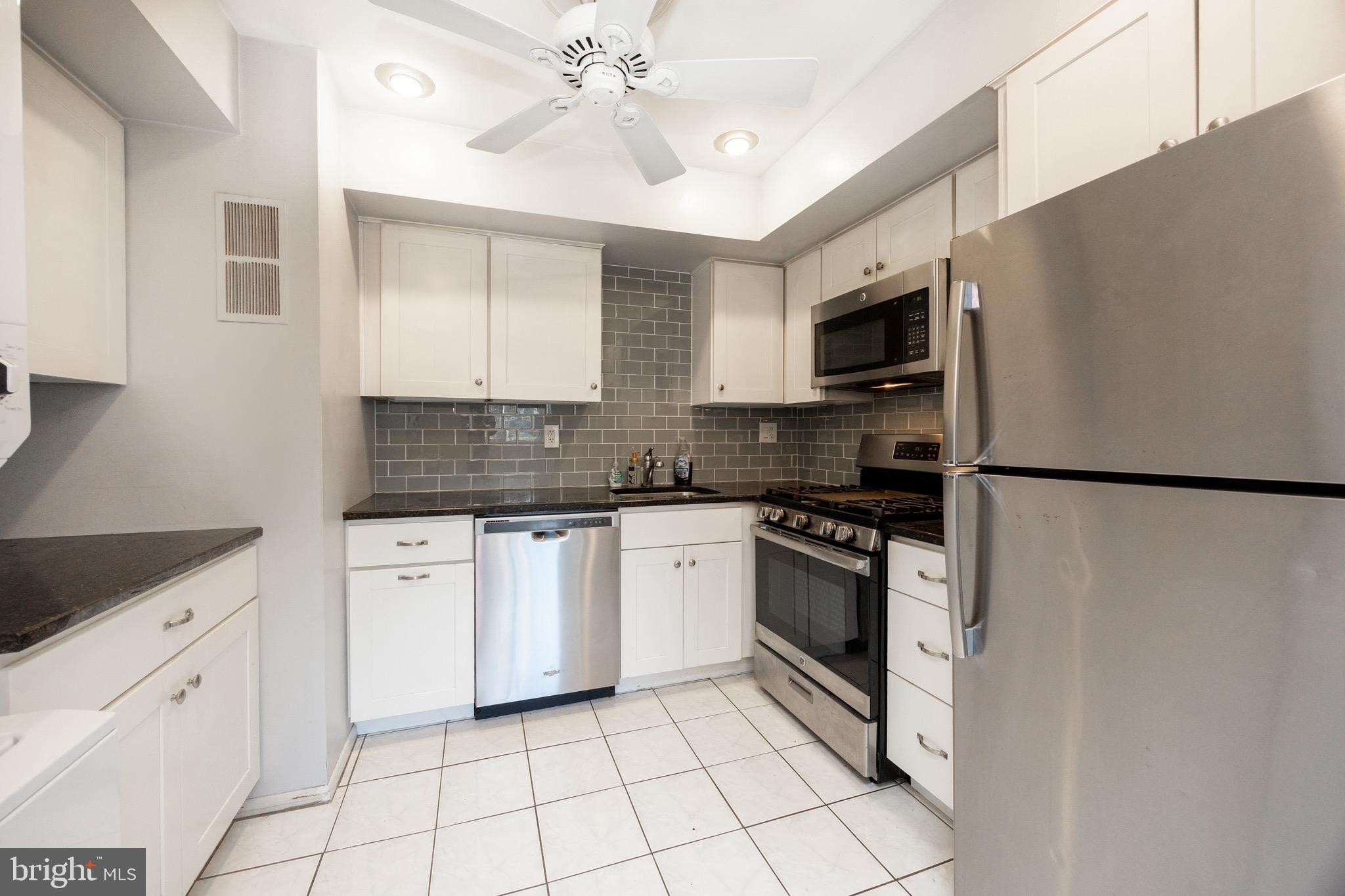 PAINTERS CROSSING - Residential