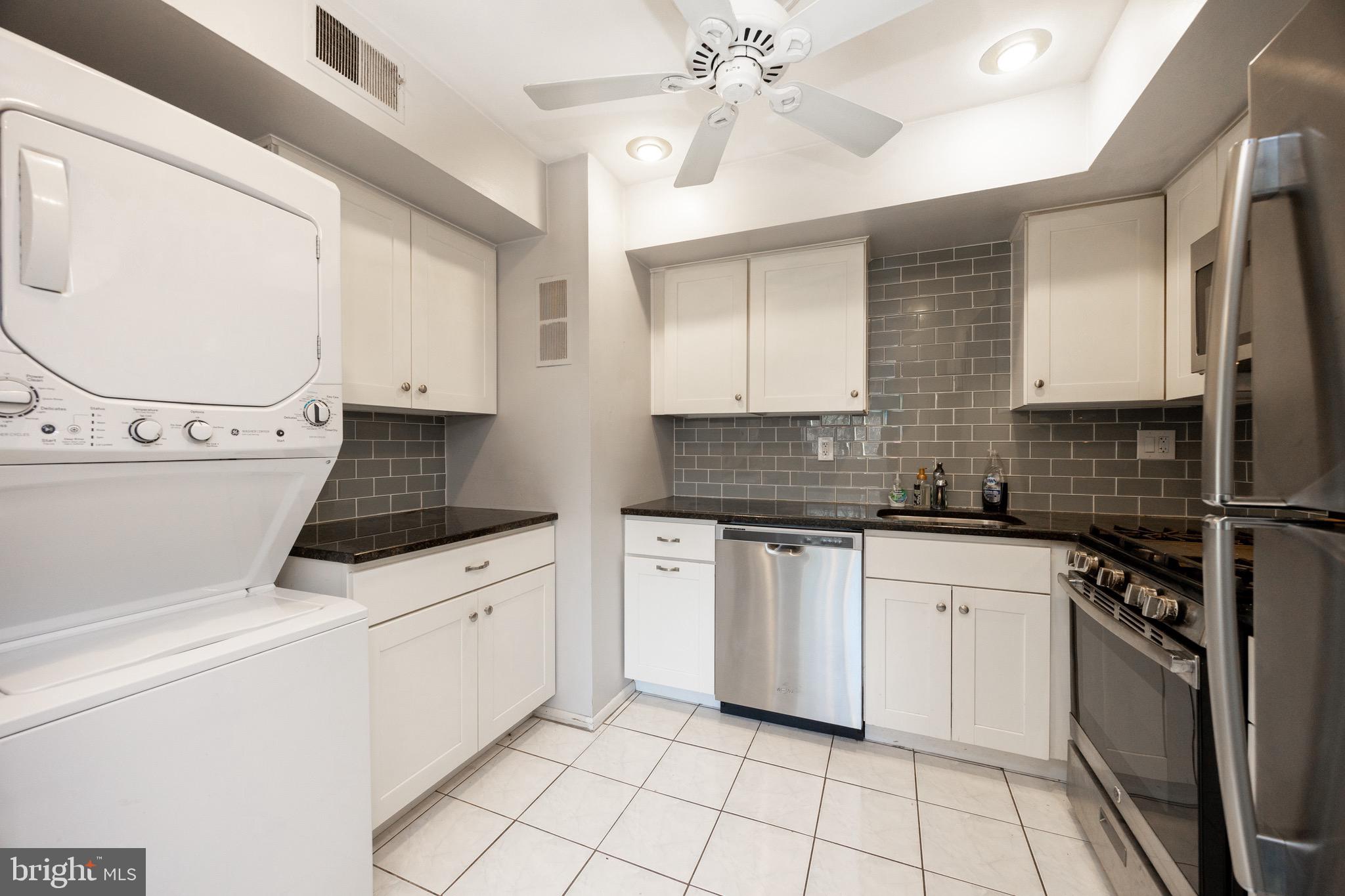 PAINTERS CROSSING - Residential