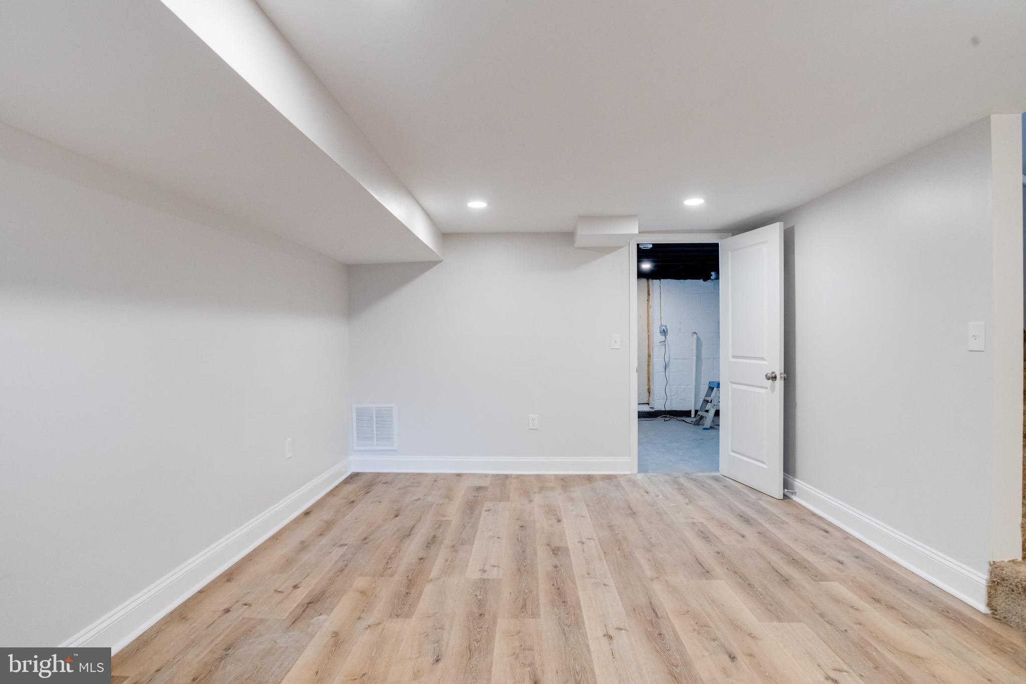 STEMMERS RUN - Residential