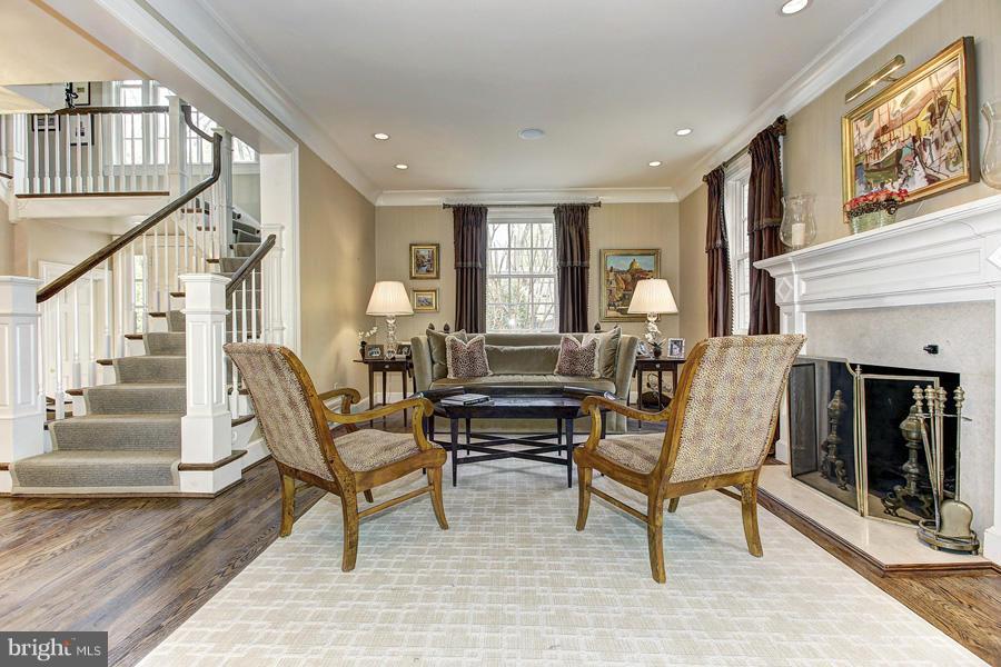 WESLEY HEIGHTS - Residential