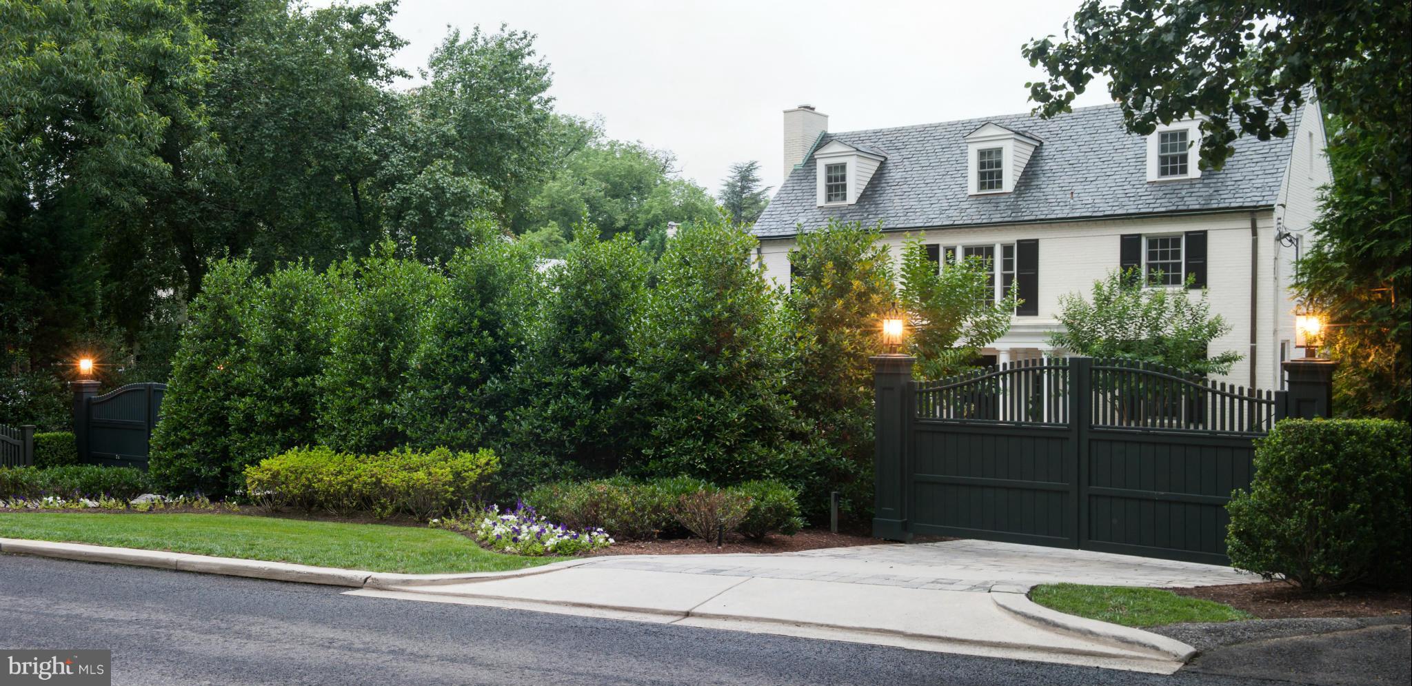 WESLEY HEIGHTS - Residential