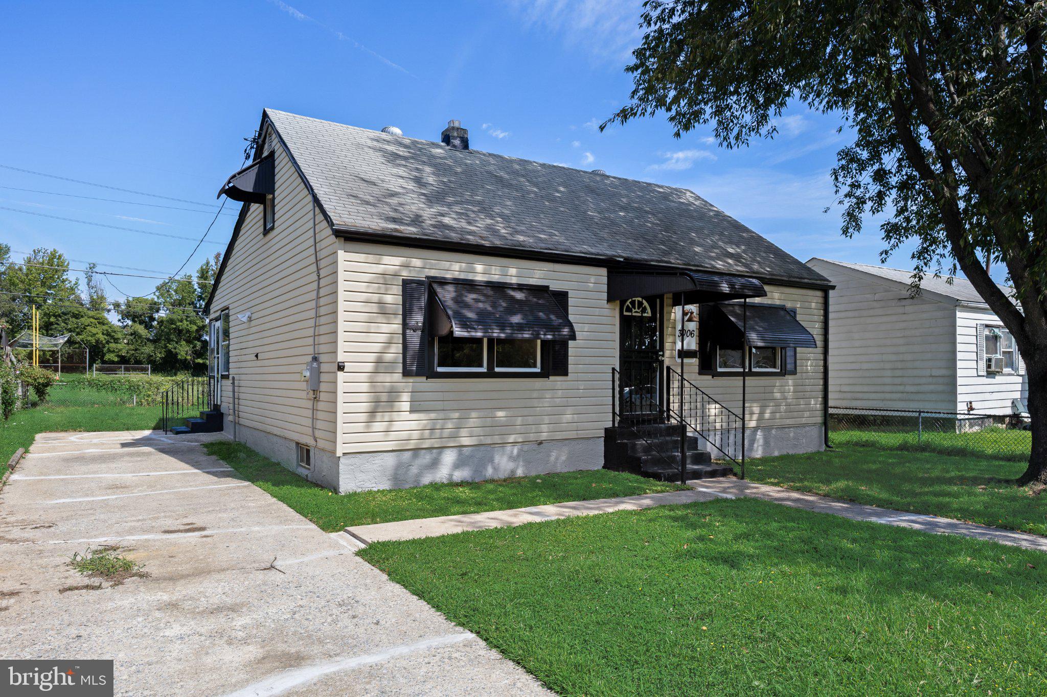 3006 CARTER AVENUE