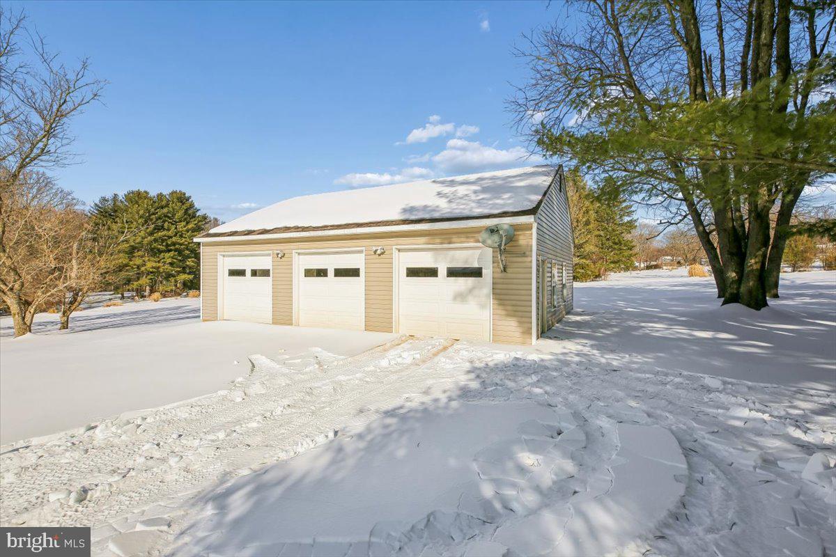 MUNCASTER MANOR - Residential