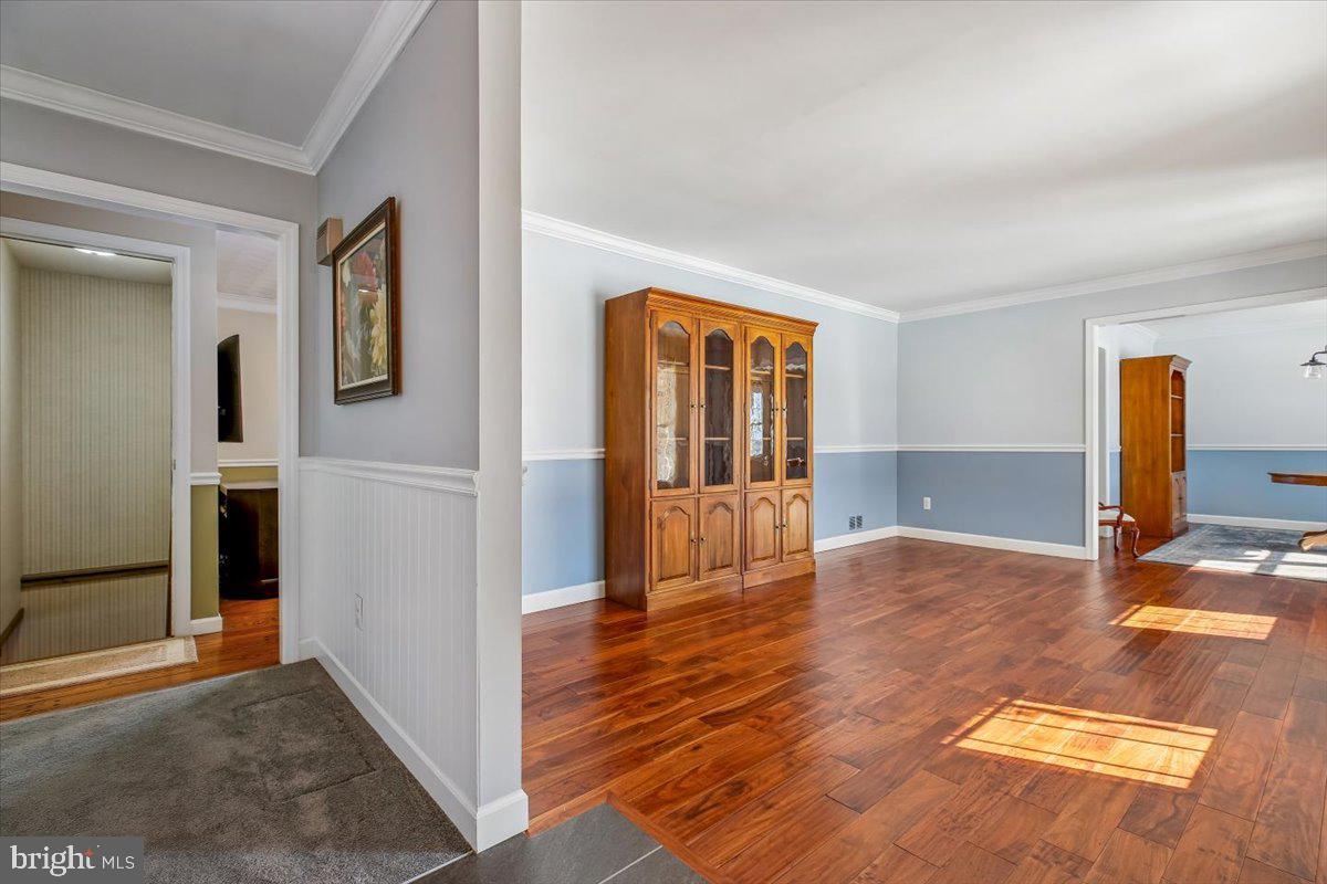 MUNCASTER MANOR - Residential