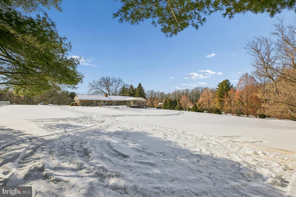 MUNCASTER MANOR - Residential