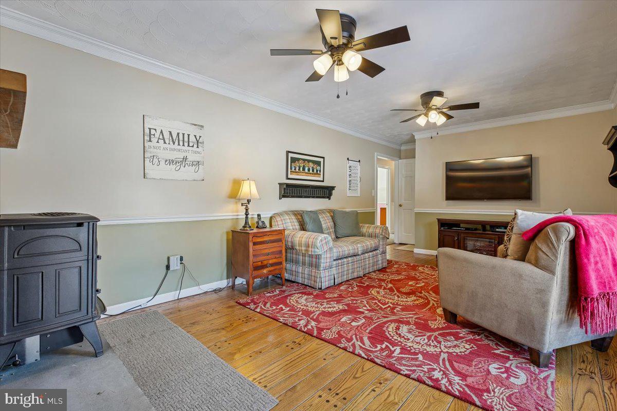 MUNCASTER MANOR - Residential