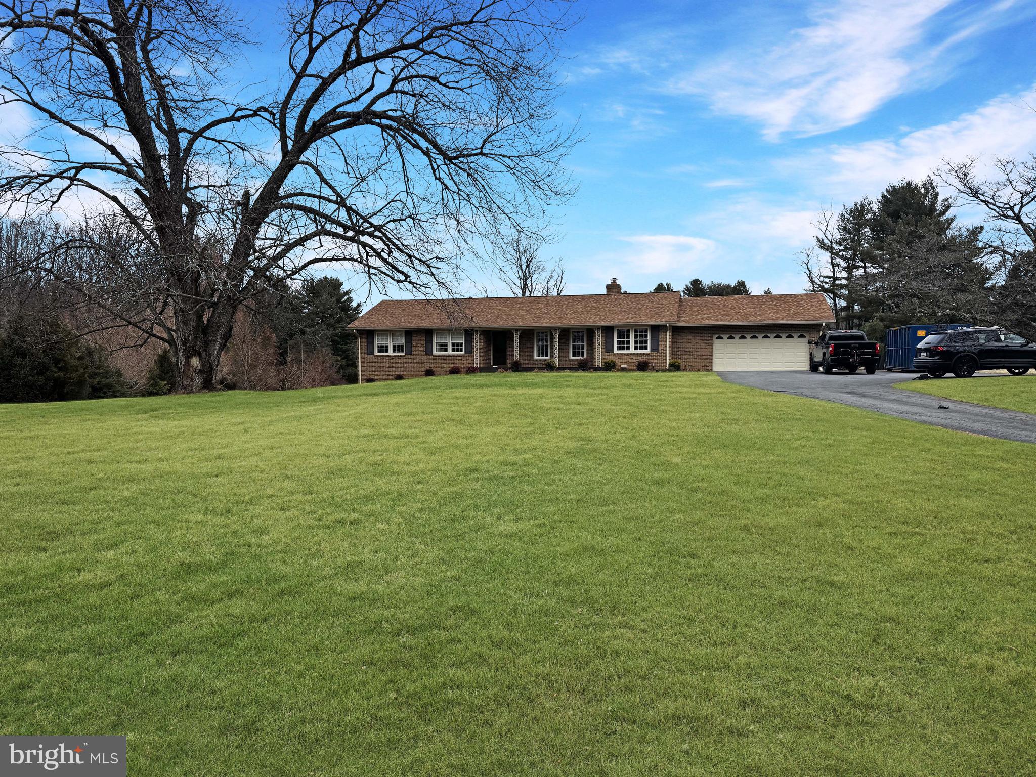 6205 BEECHDALE COURT