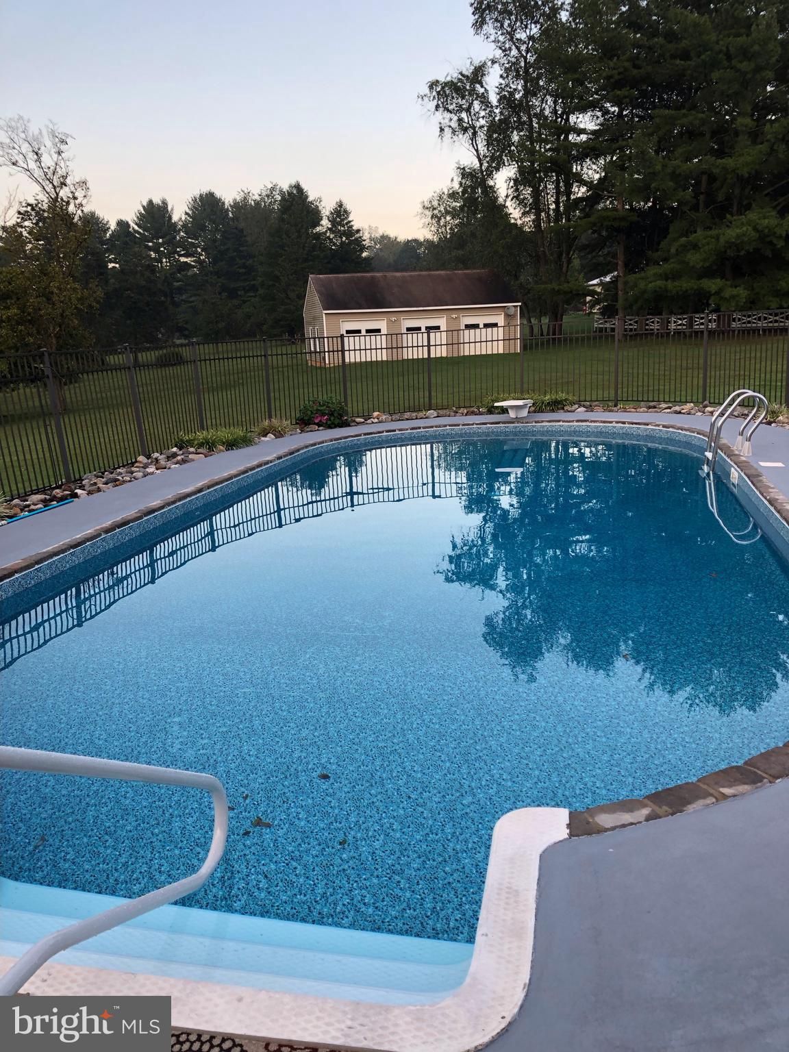 MUNCASTER MANOR - Residential