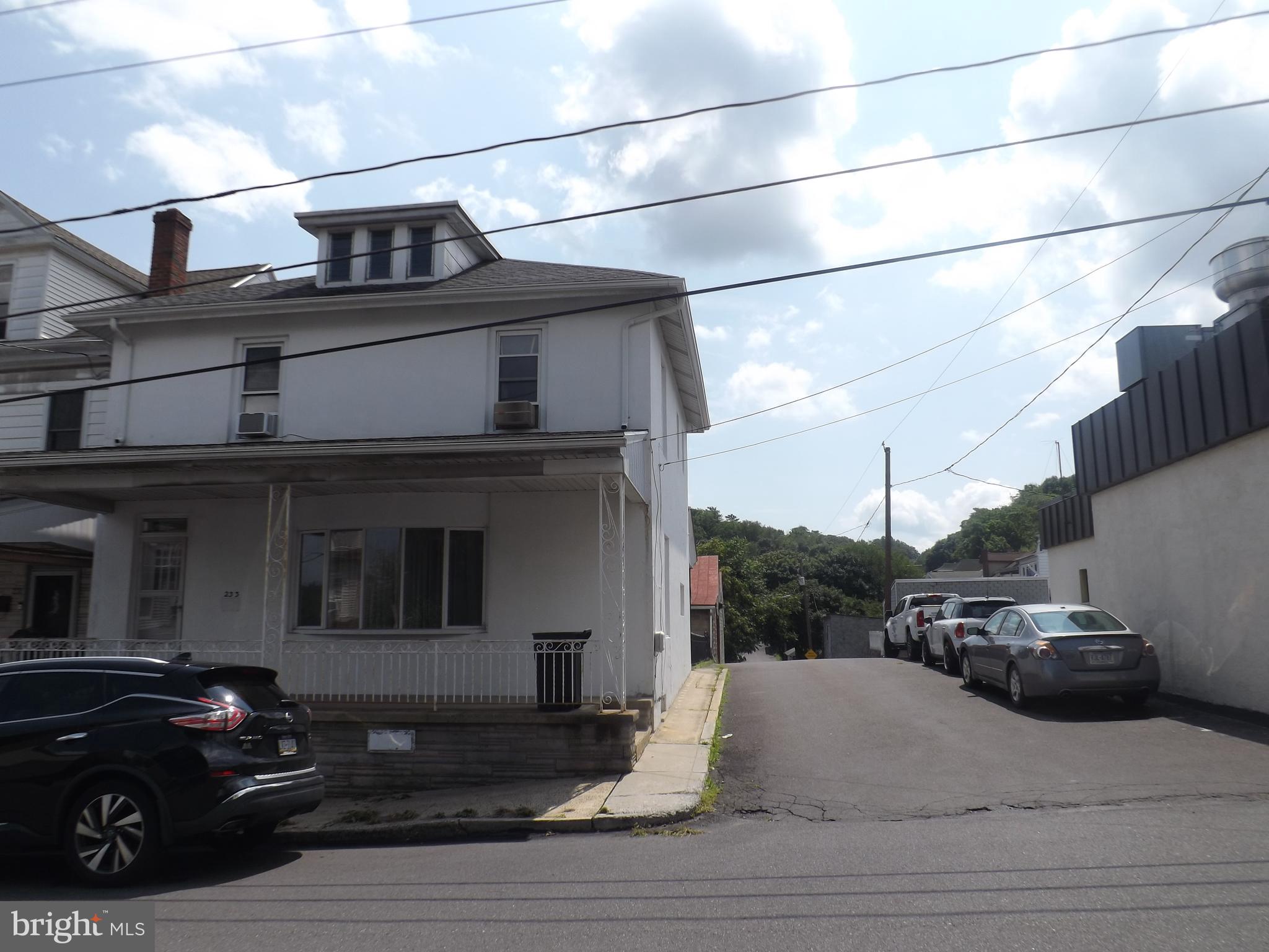 MINERSVILLE - Residential