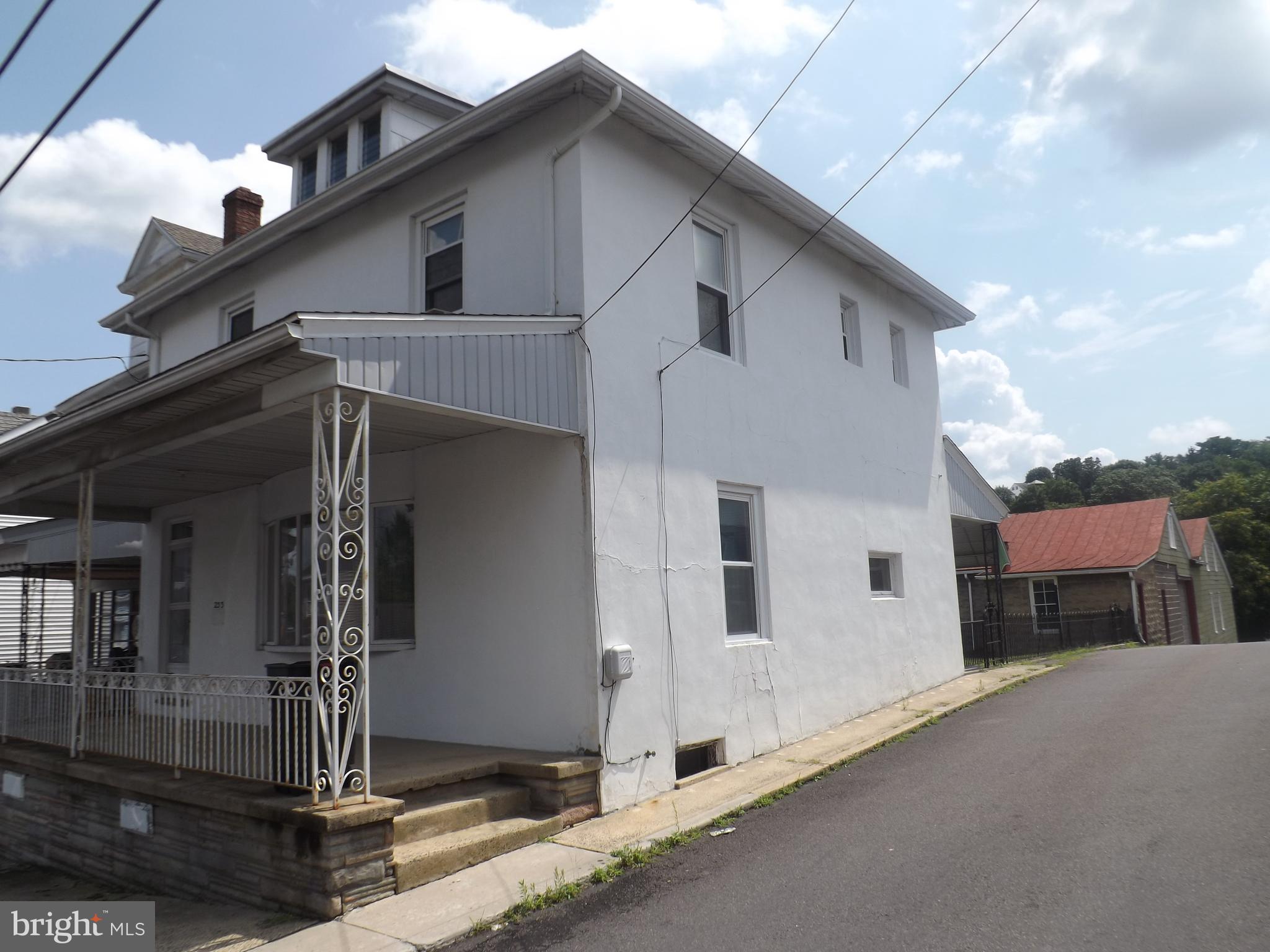 MINERSVILLE - Residential