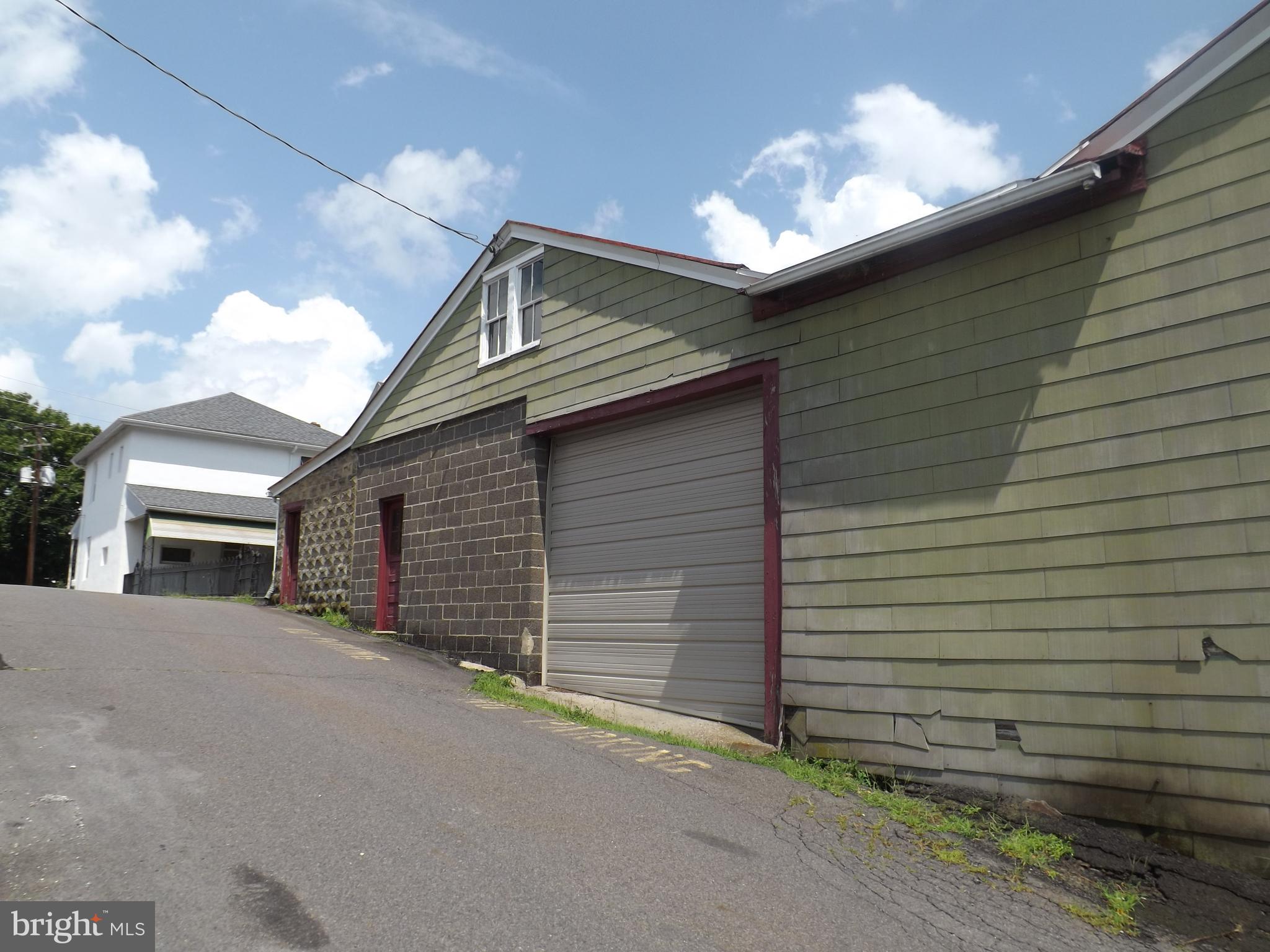 MINERSVILLE - Residential