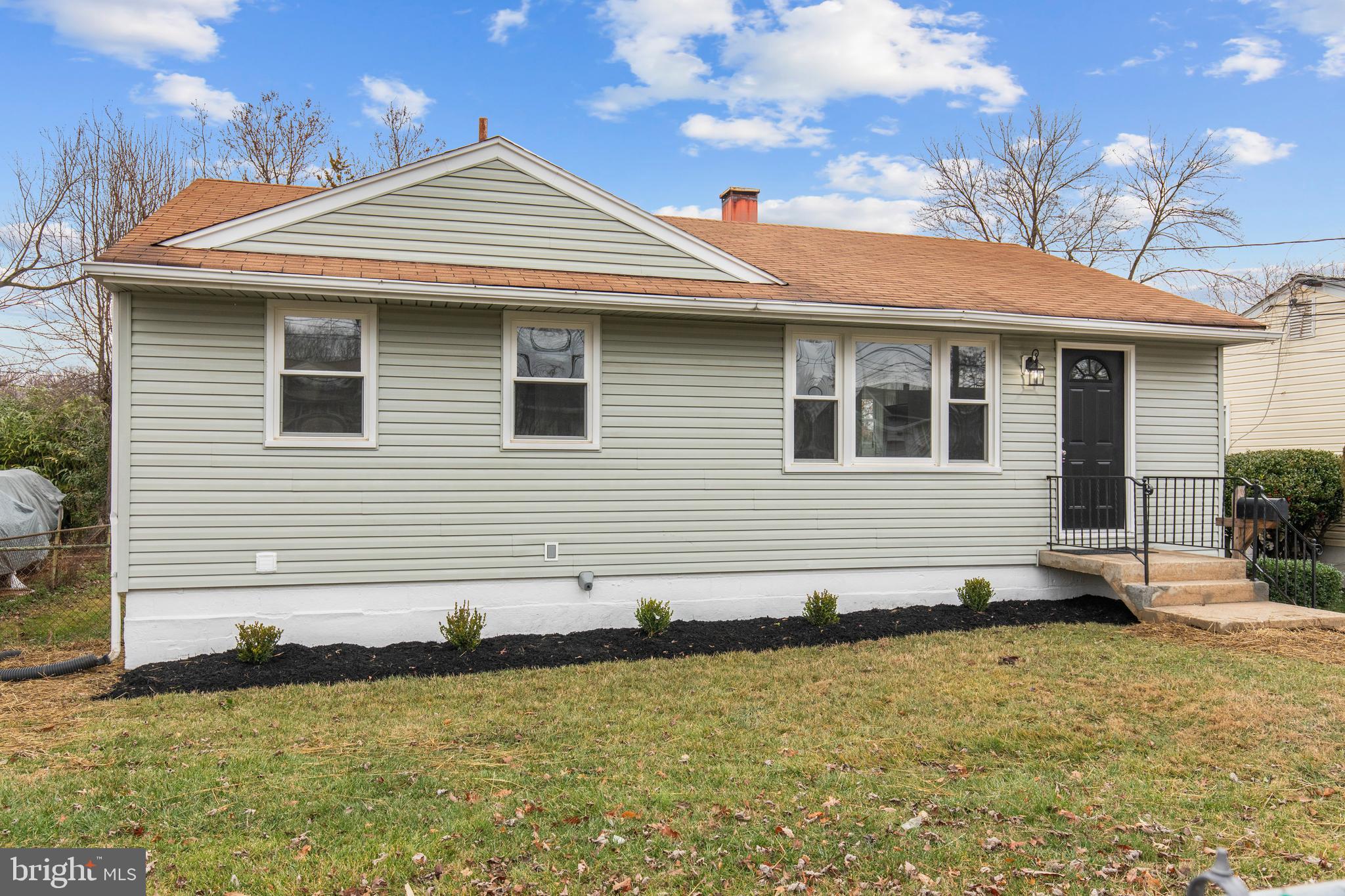 LANHAM WOODS - Residential