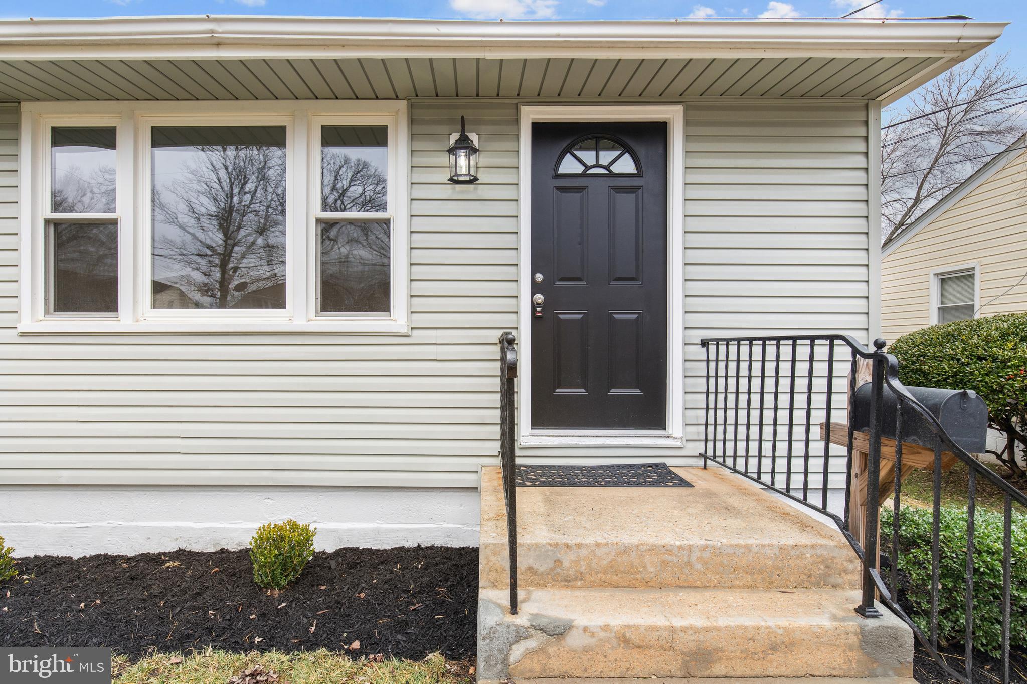 LANHAM WOODS - Residential