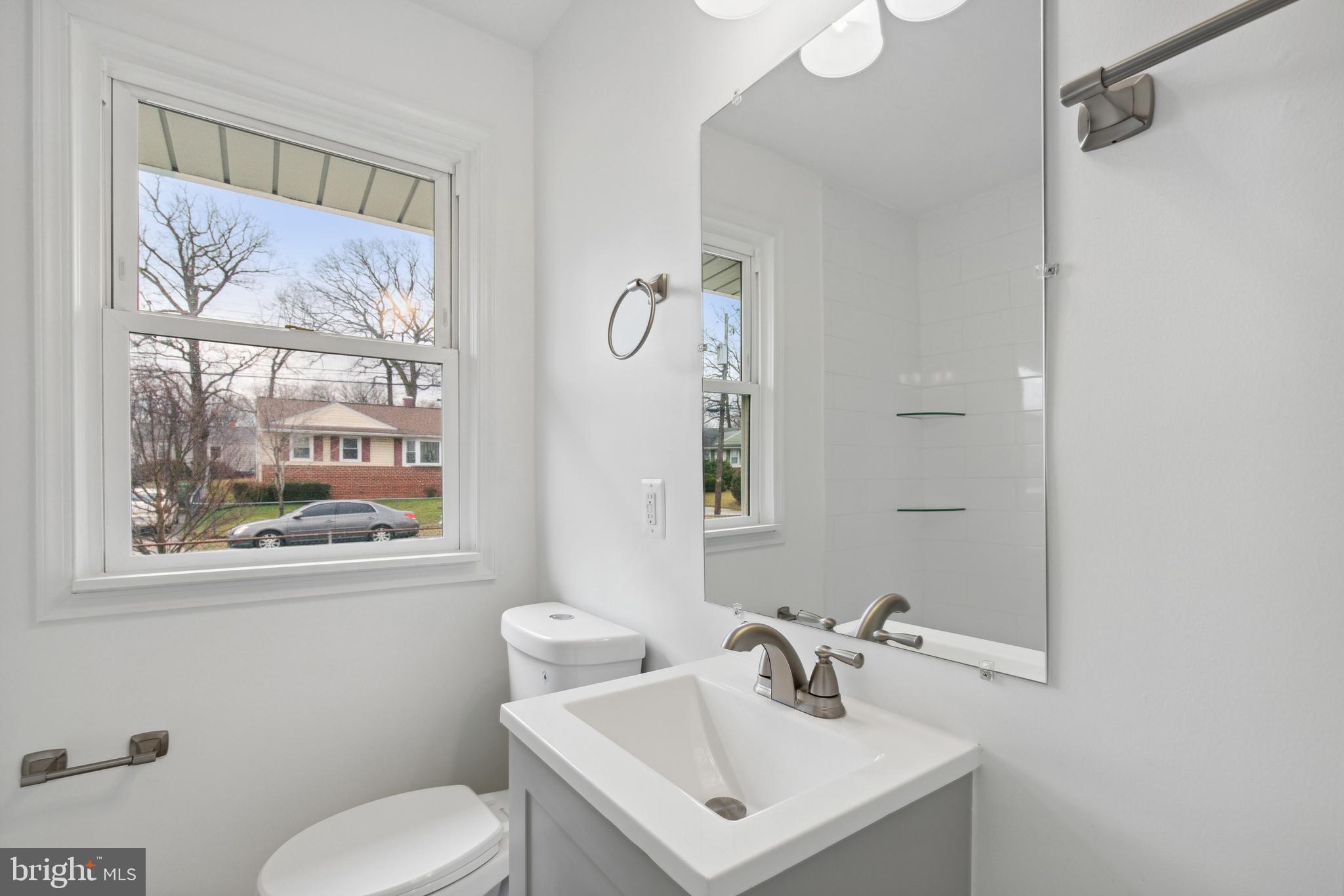 LANHAM WOODS - Residential