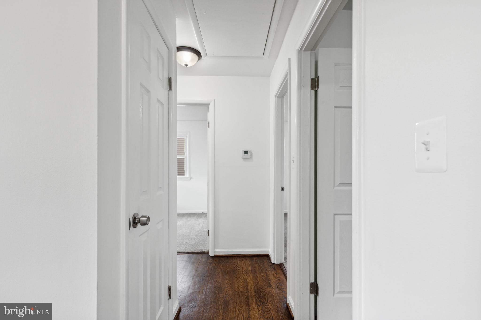 LANHAM WOODS - Residential