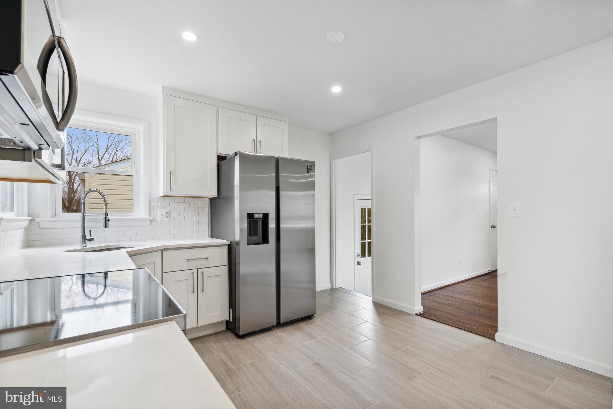 LANHAM WOODS - Residential