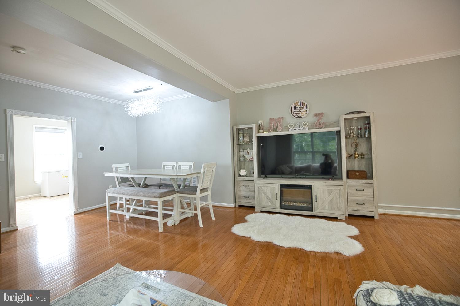 JEFFERSON VILLAGE - Residential Lease