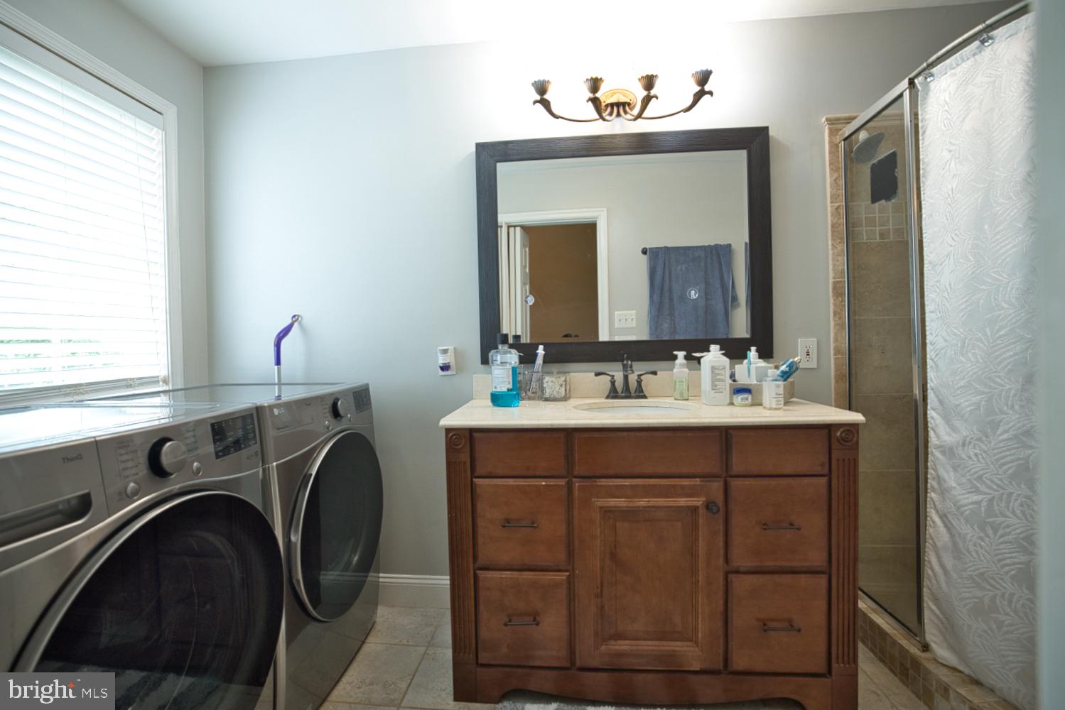 JEFFERSON VILLAGE - Residential Lease