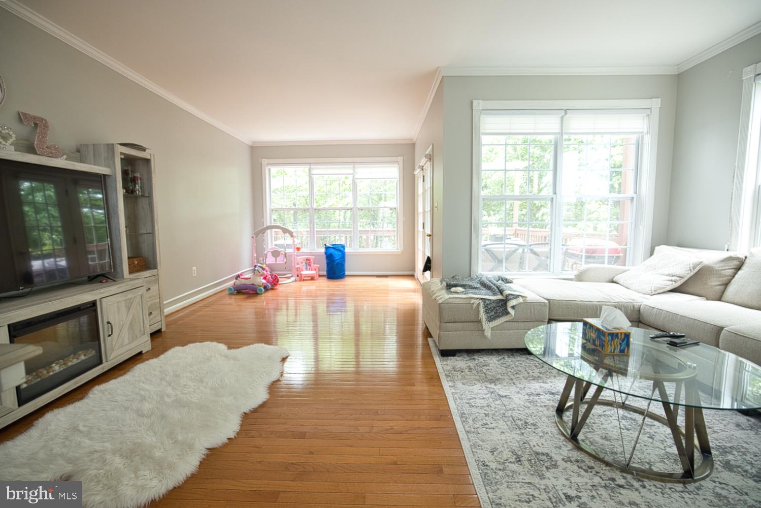 JEFFERSON VILLAGE - Residential Lease