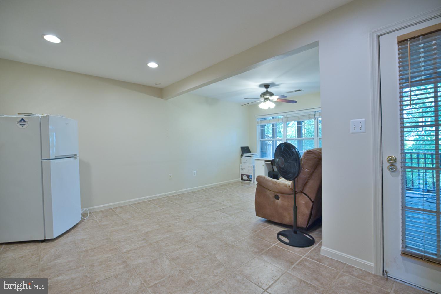 JEFFERSON VILLAGE - Residential Lease