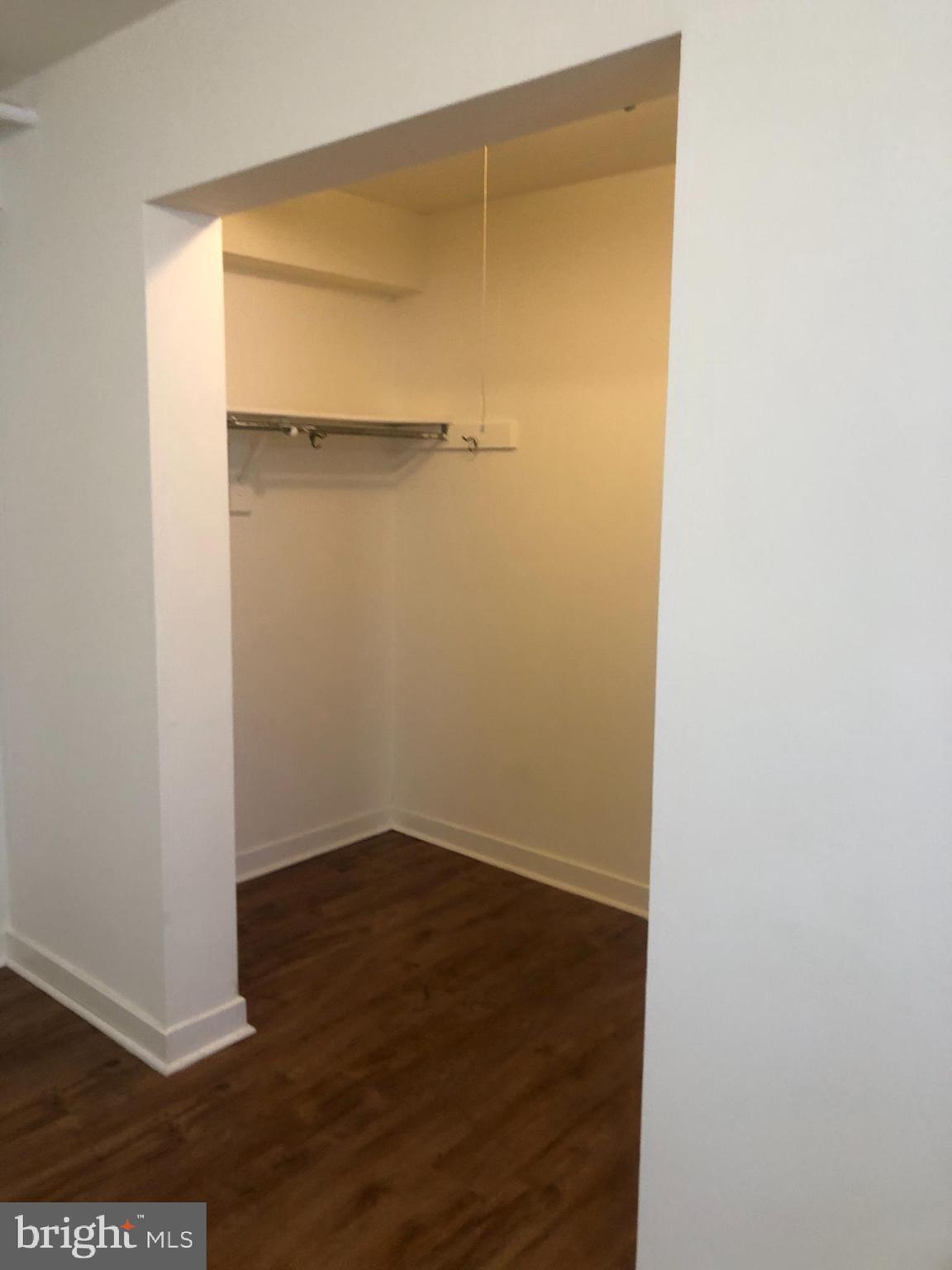 UNIVERSITY CITY - Residential Lease
