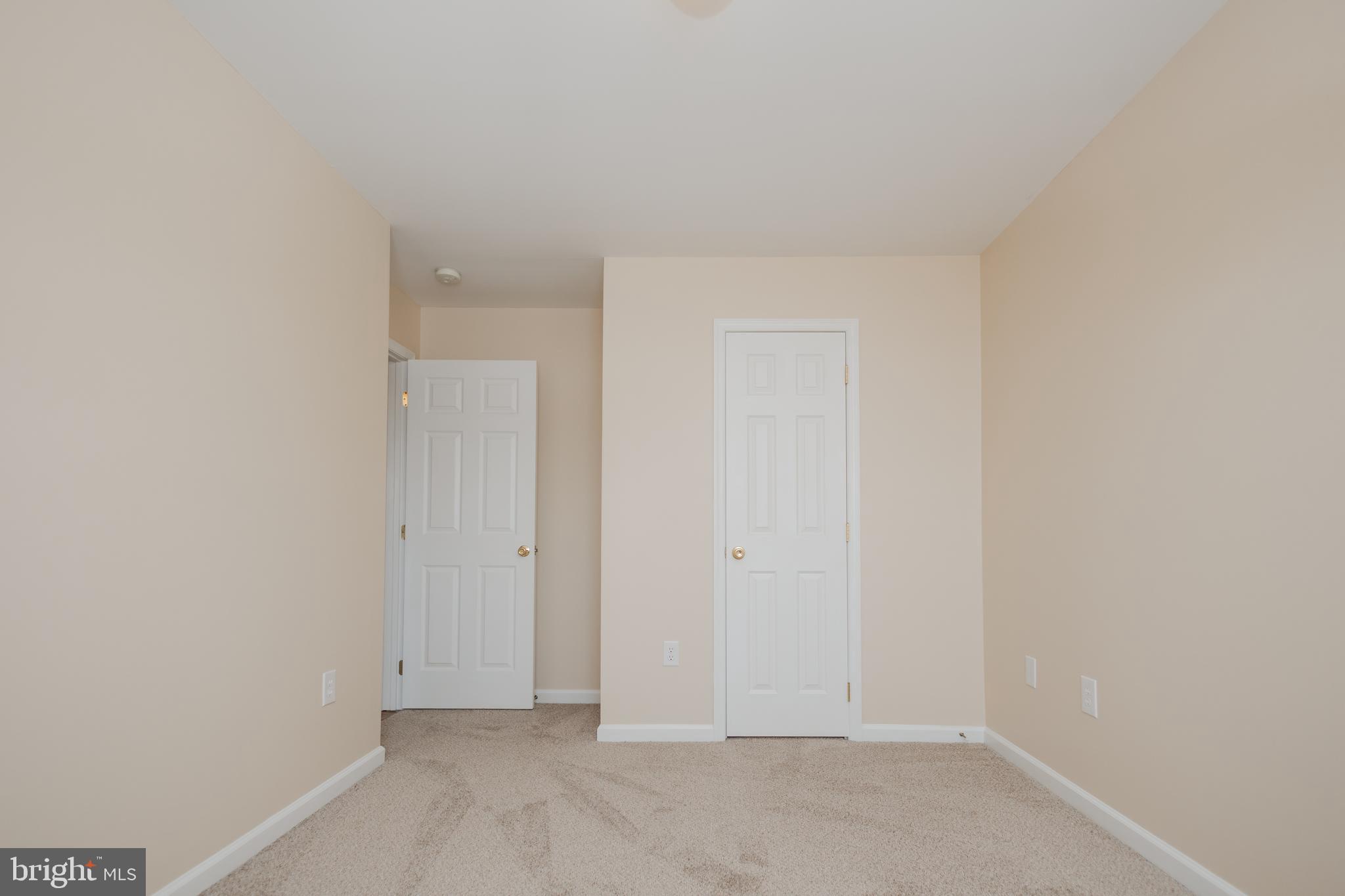 TOWNES OF TOPAZ - Residential