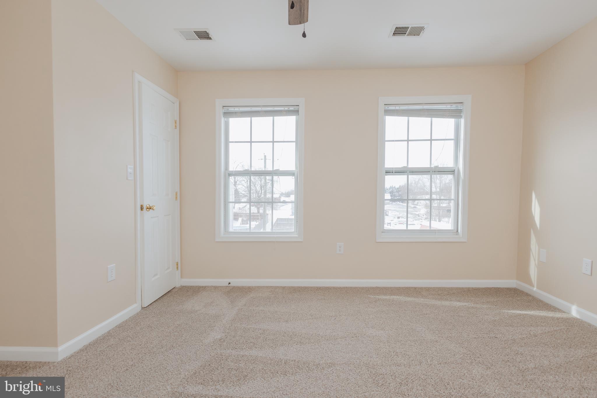 TOWNES OF TOPAZ - Residential