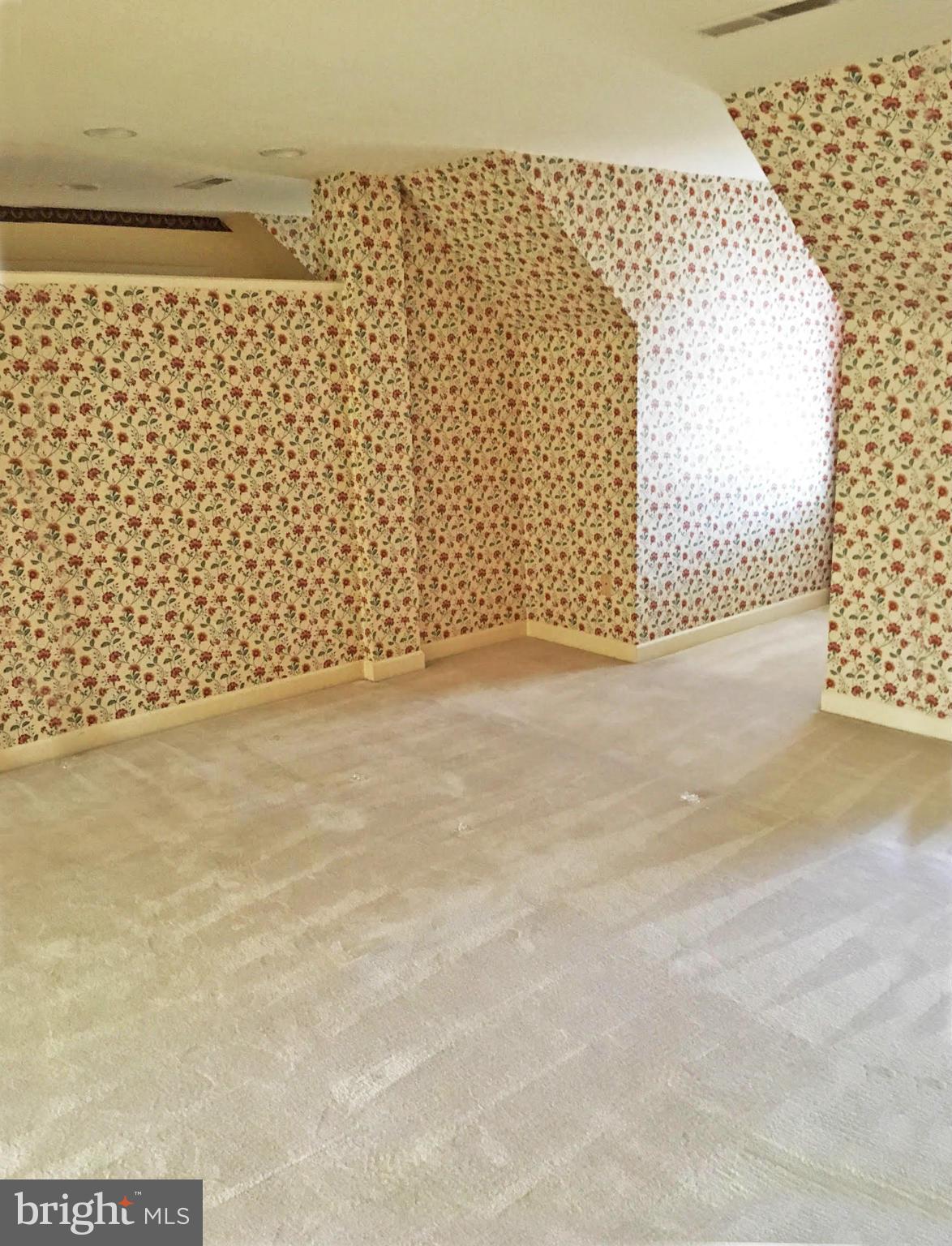 HILLCREST - Residential Lease