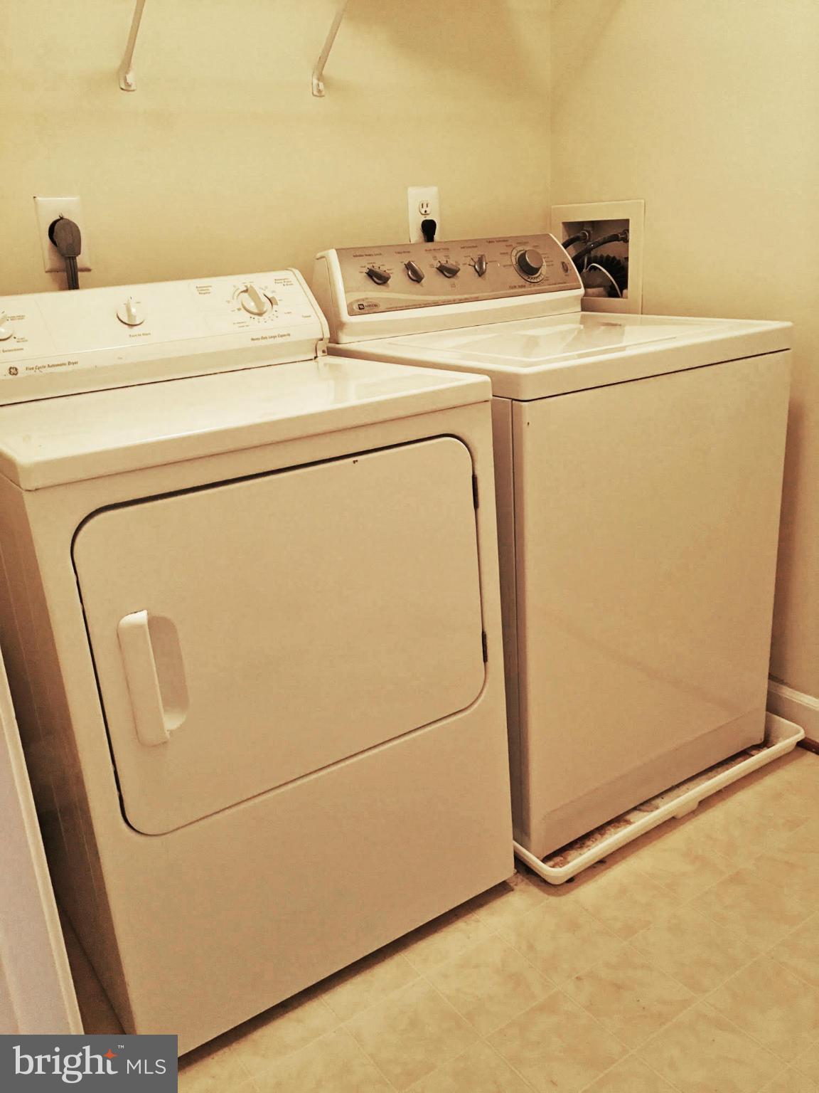 HILLCREST - Residential Lease