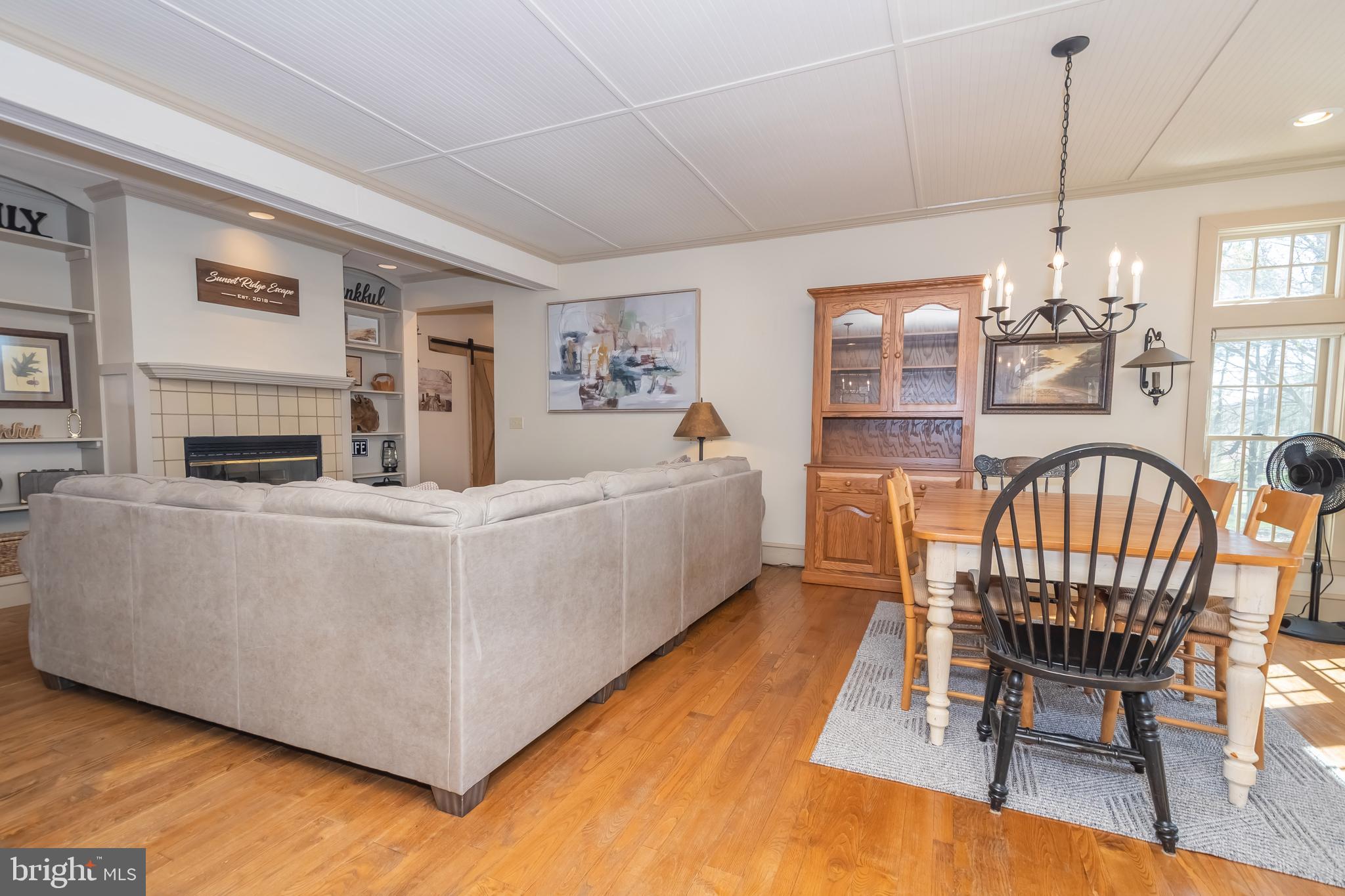 SUNSET RIDGE - Residential