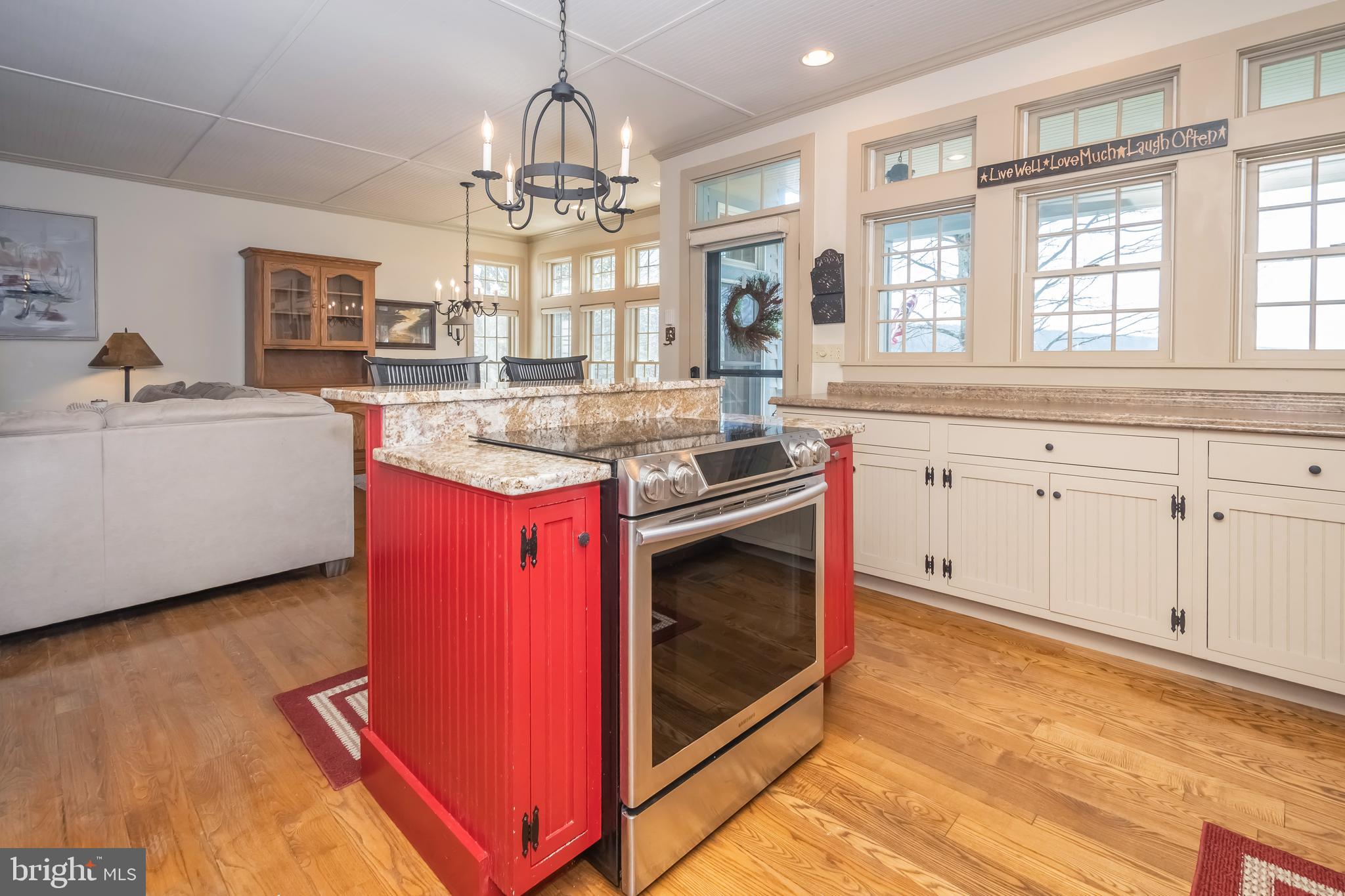 SUNSET RIDGE - Residential