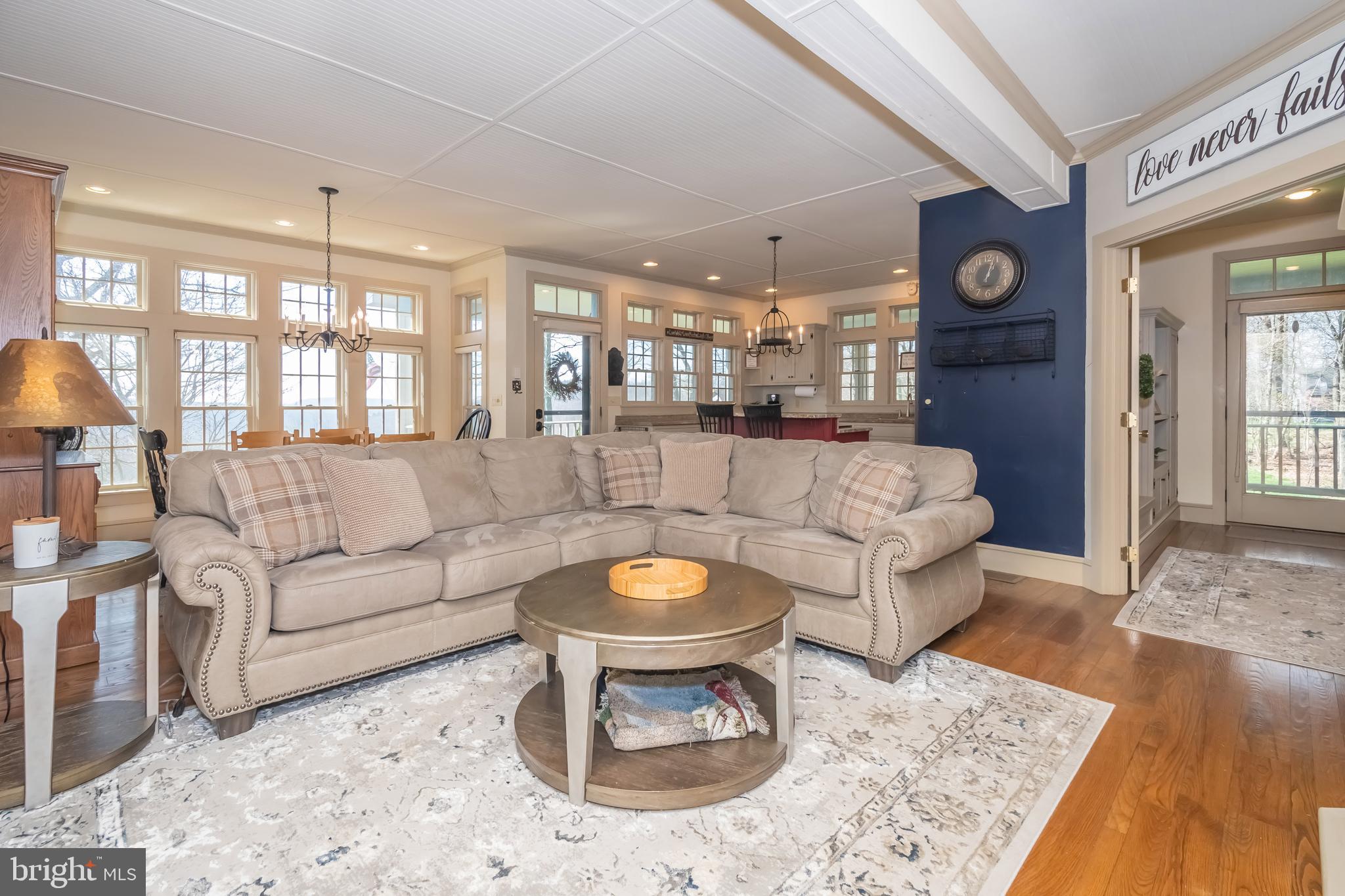 SUNSET RIDGE - Residential