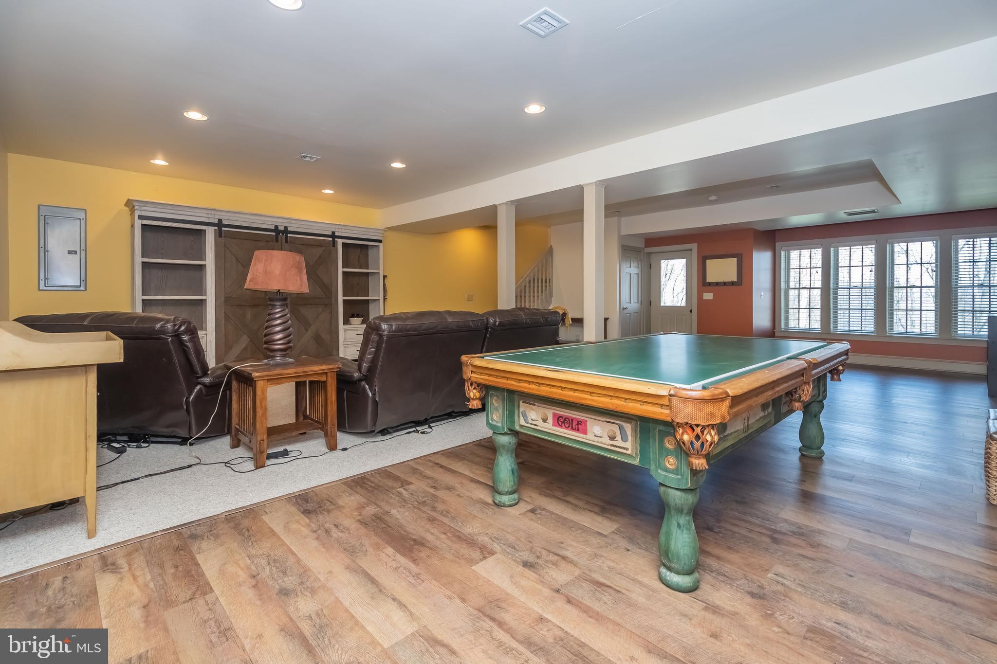 SUNSET RIDGE - Residential