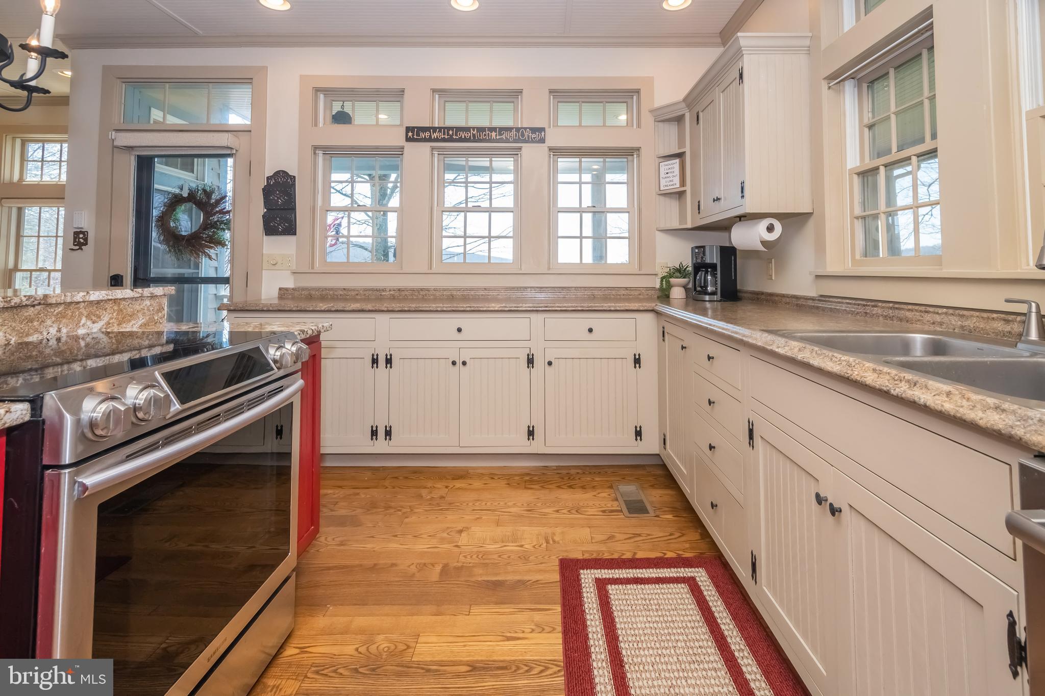 SUNSET RIDGE - Residential