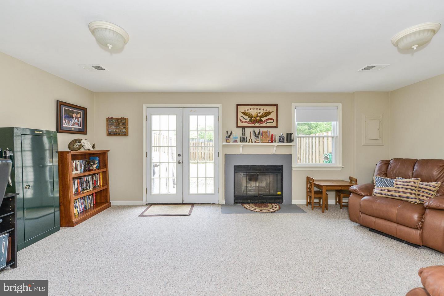 AMBERLEIGH - Residential Lease