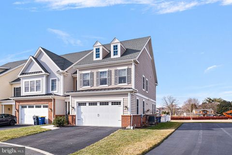 2027 DRAPER STREET DELAWARE CITY DE 19706