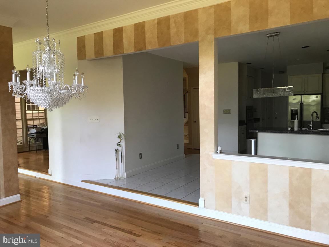 POTOMAC CREST - Residential Lease