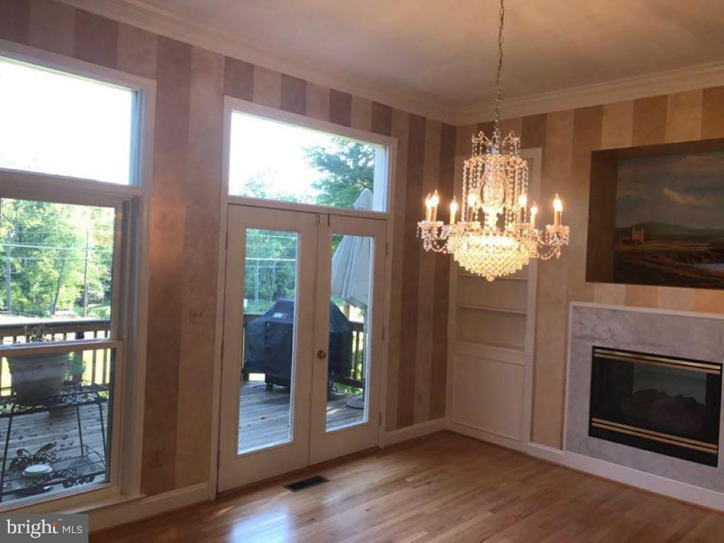 POTOMAC CREST - Residential Lease