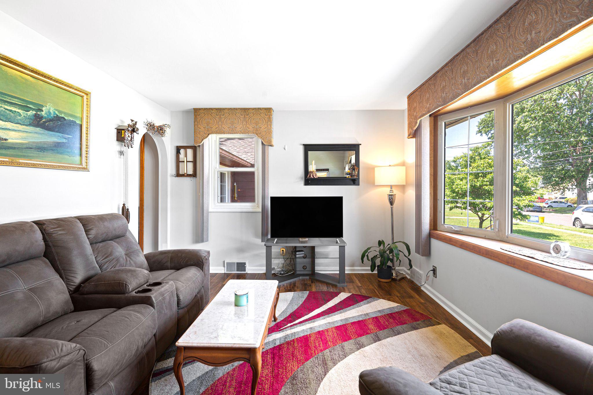 300 W 3RD AVENUE