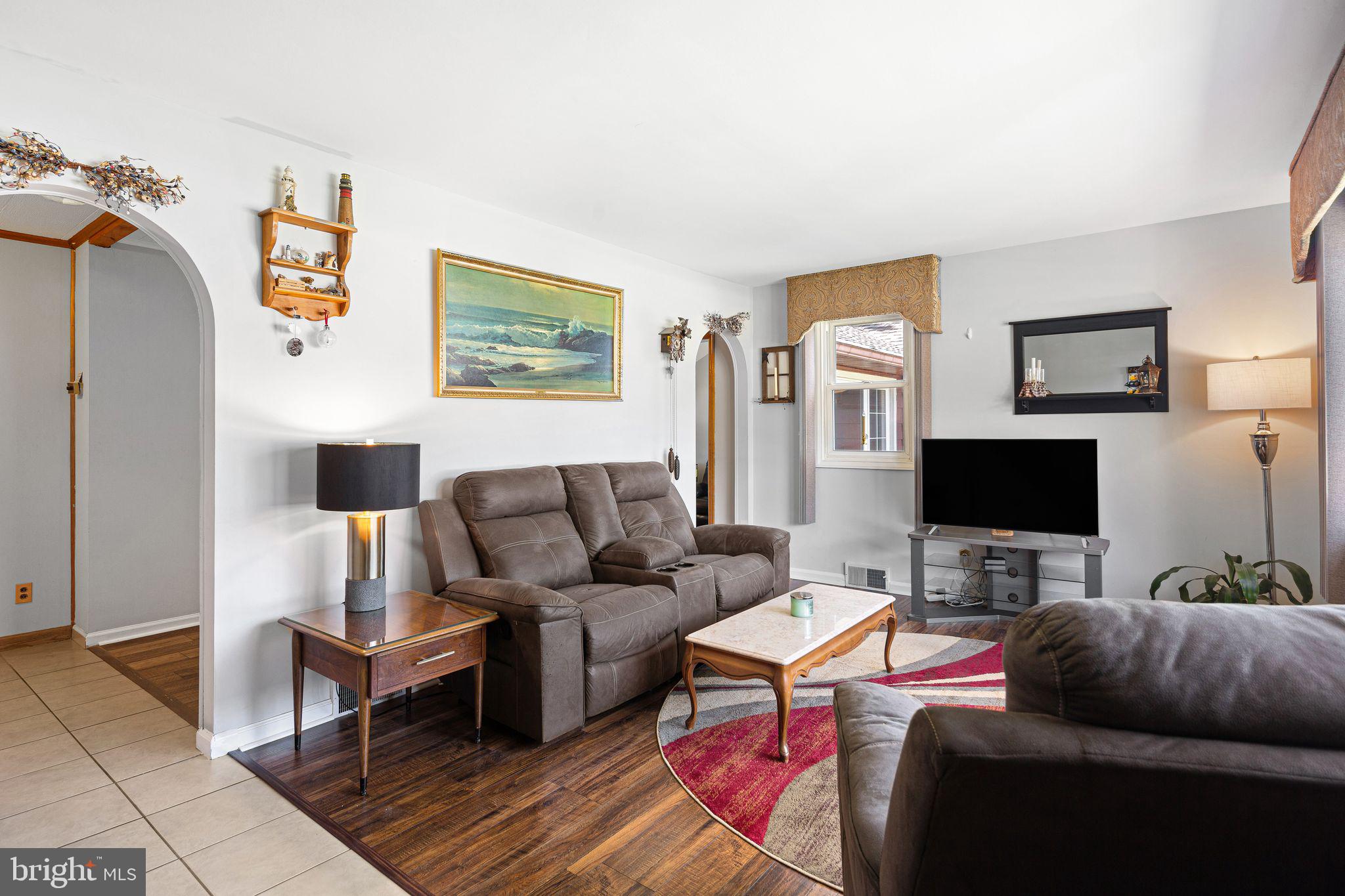 300 W 3RD AVENUE