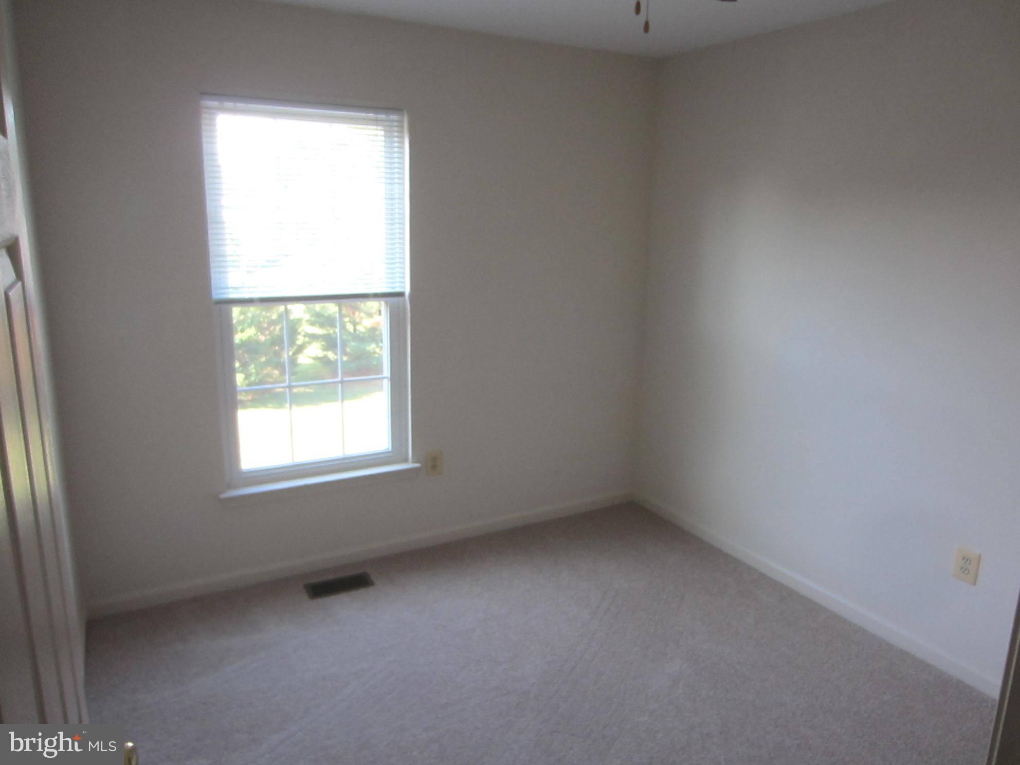 ROLLING BROOK - Residential Lease