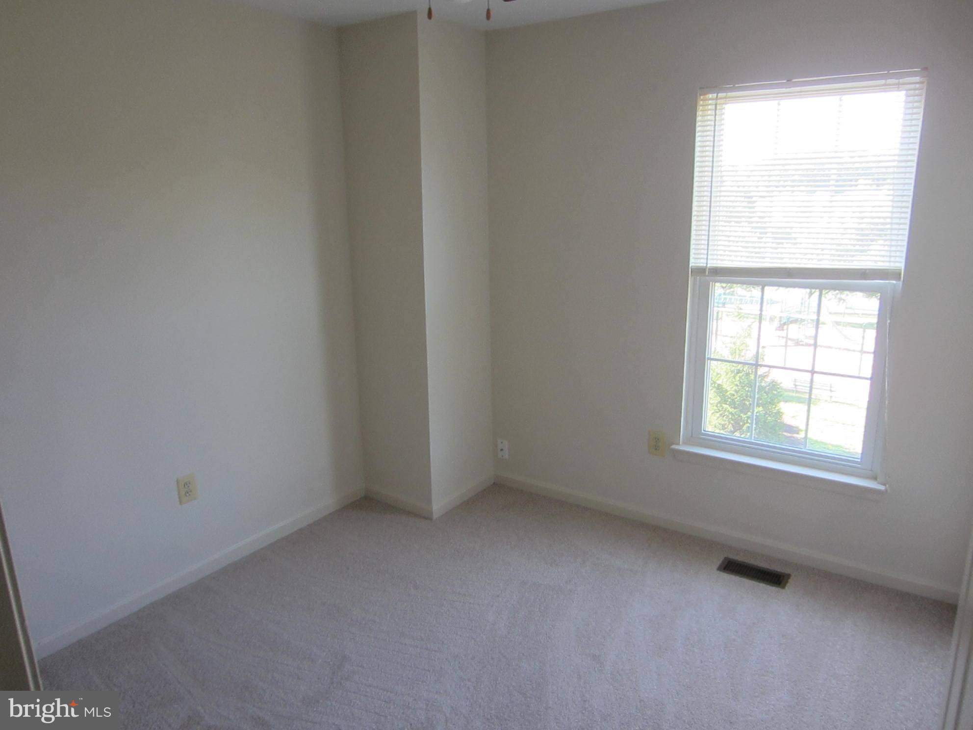 ROLLING BROOK - Residential Lease