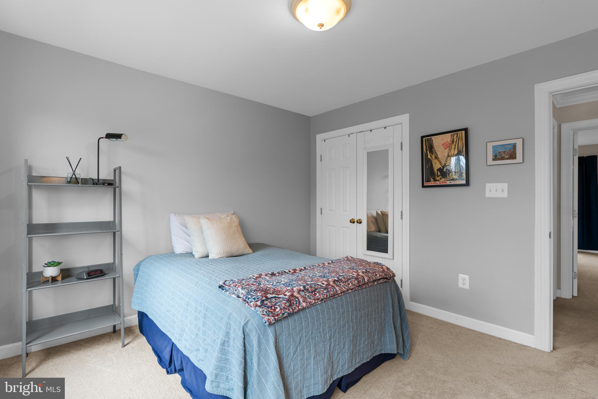 OATLAND FARM - Residential