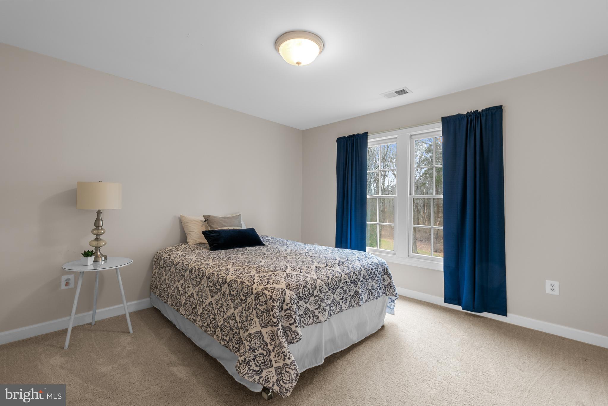 OATLAND FARM - Residential