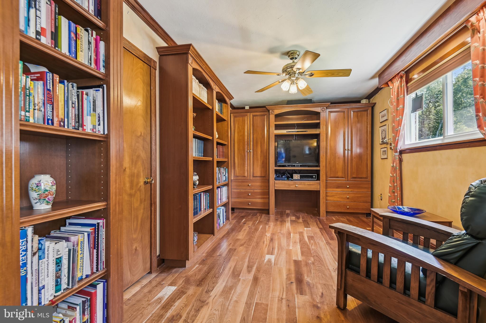 UPPER PARK HEIGHTS - Residential