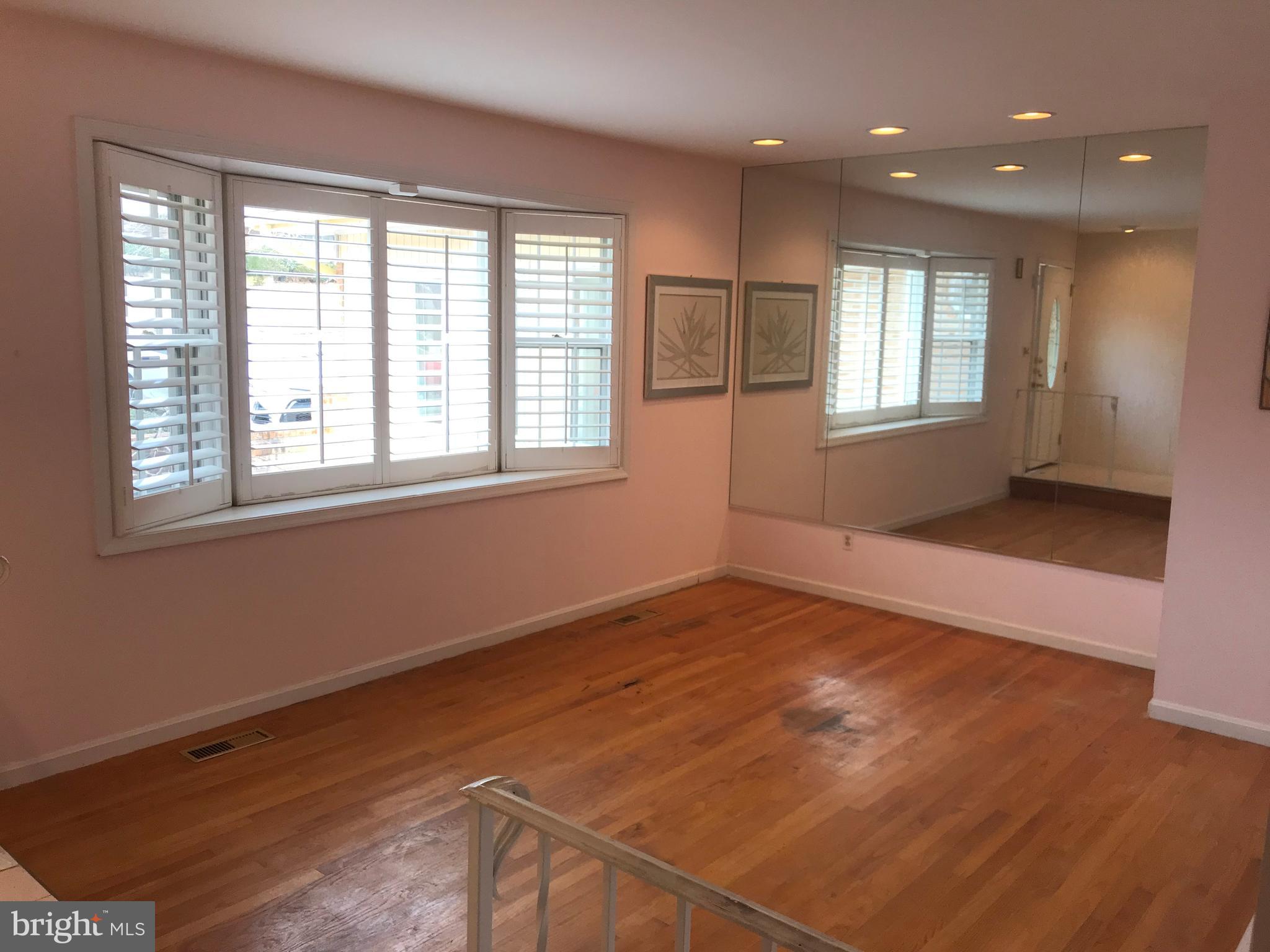 GLENWOOD PARK - Residential