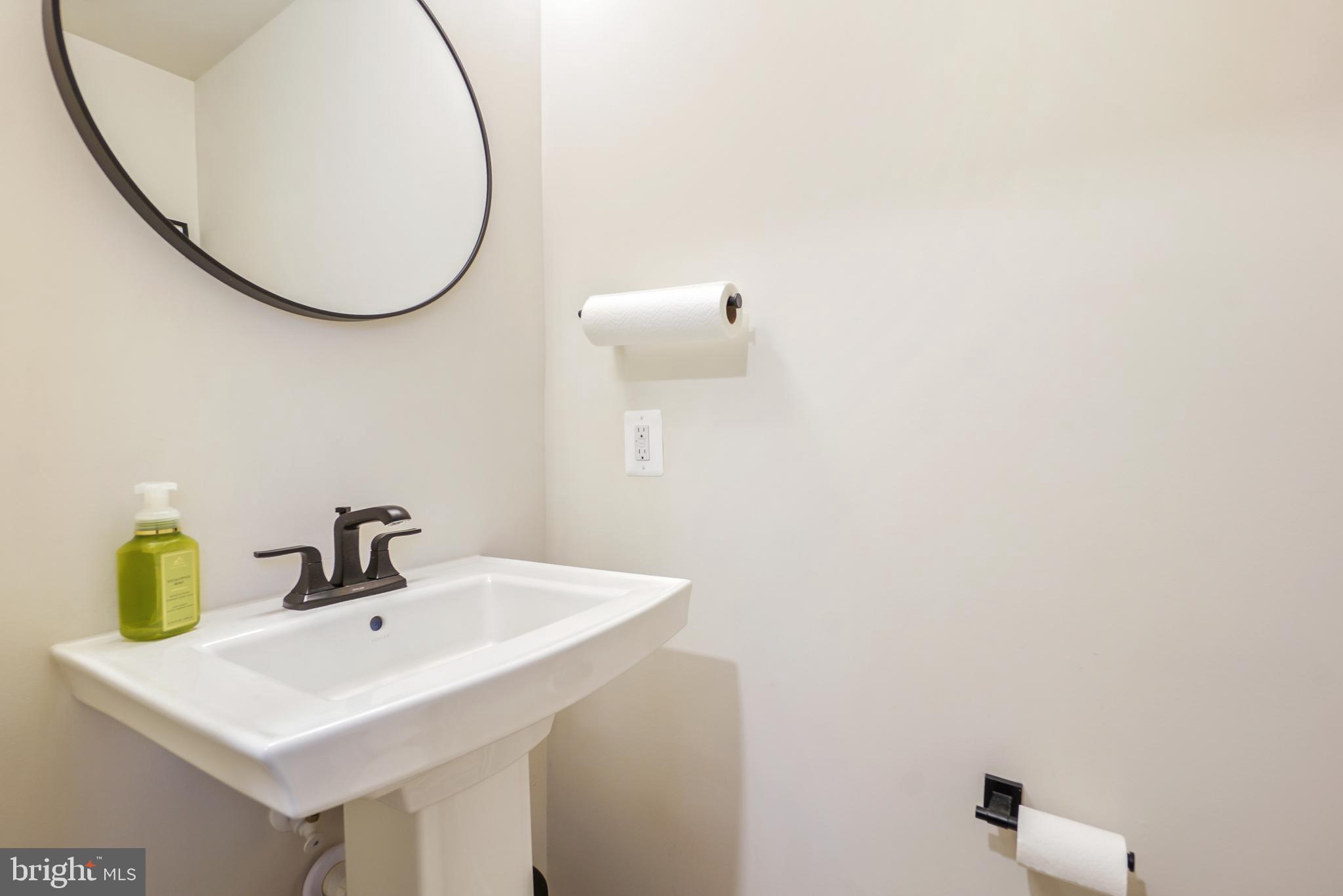 HAMMAKER HILLS - Residential