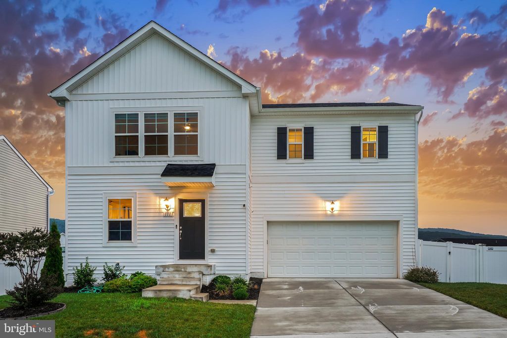 Photo of 111 Summit Avenue, THURMONT, MD 21788 (MLS # MDFR2070256)