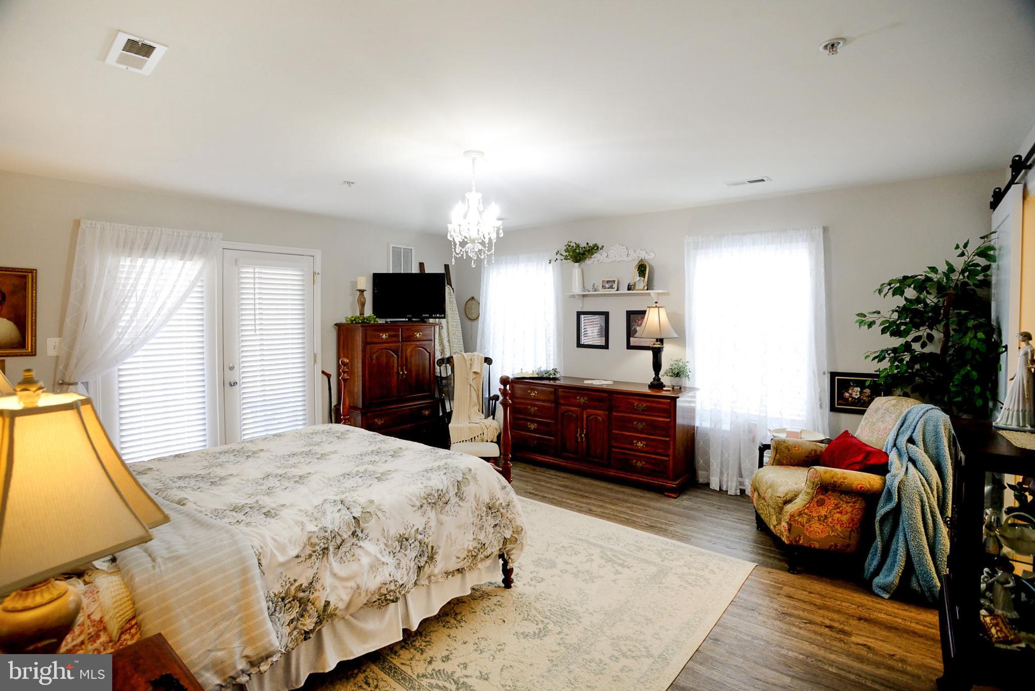 CAROL'S PLACE - Residential